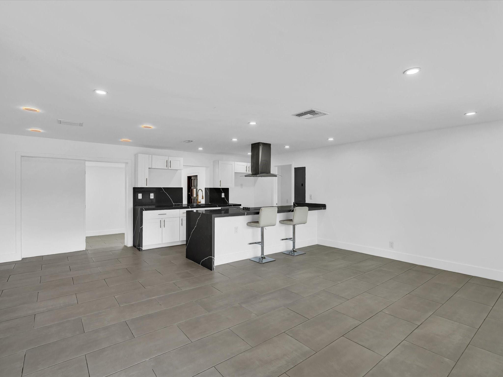 5710 SW 54th Davie, FL 33314