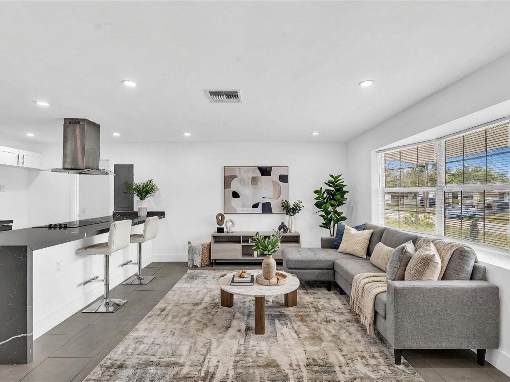 5710 SW 54th Davie, FL 33314