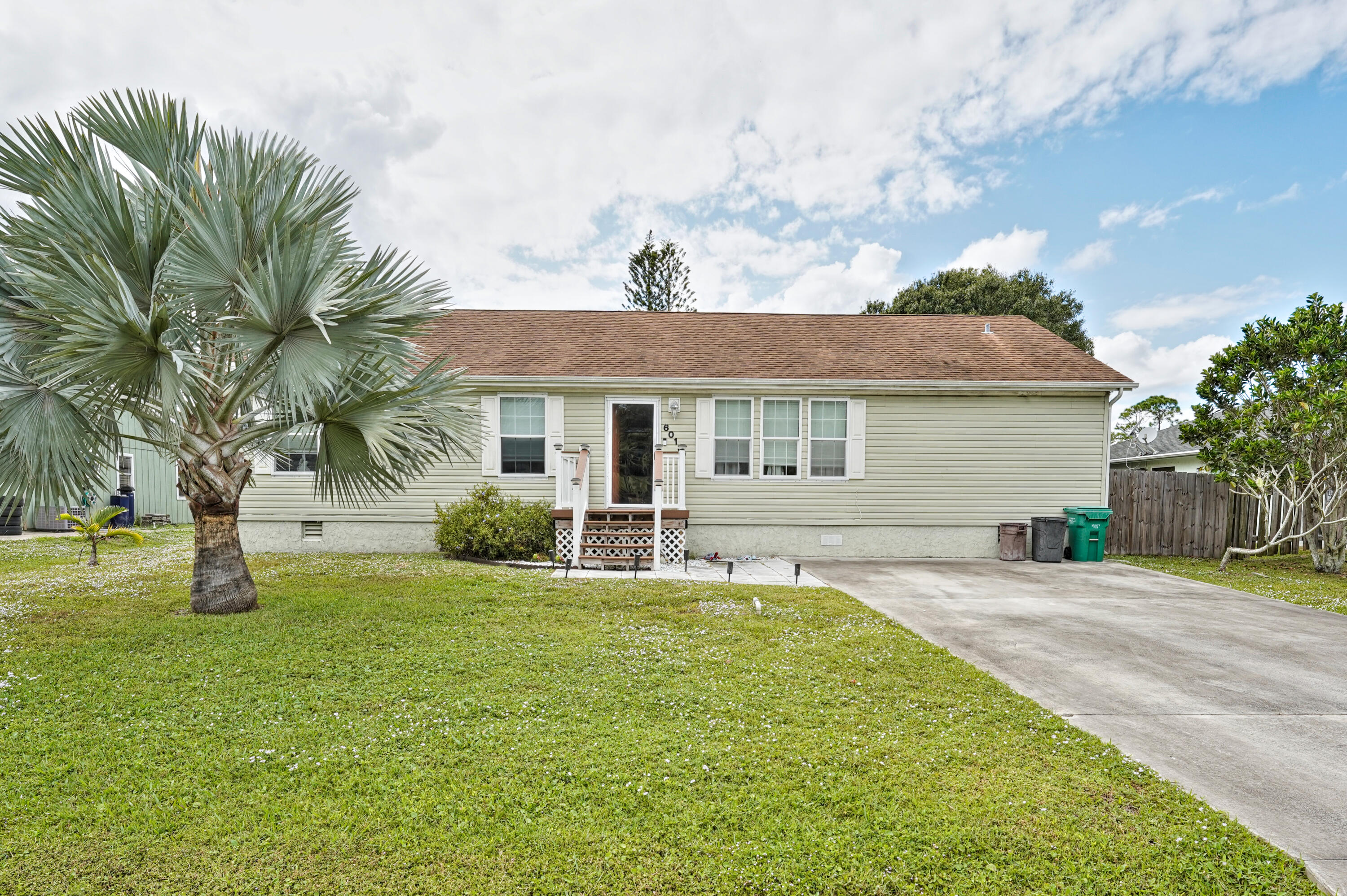 6013 Raintree Trail