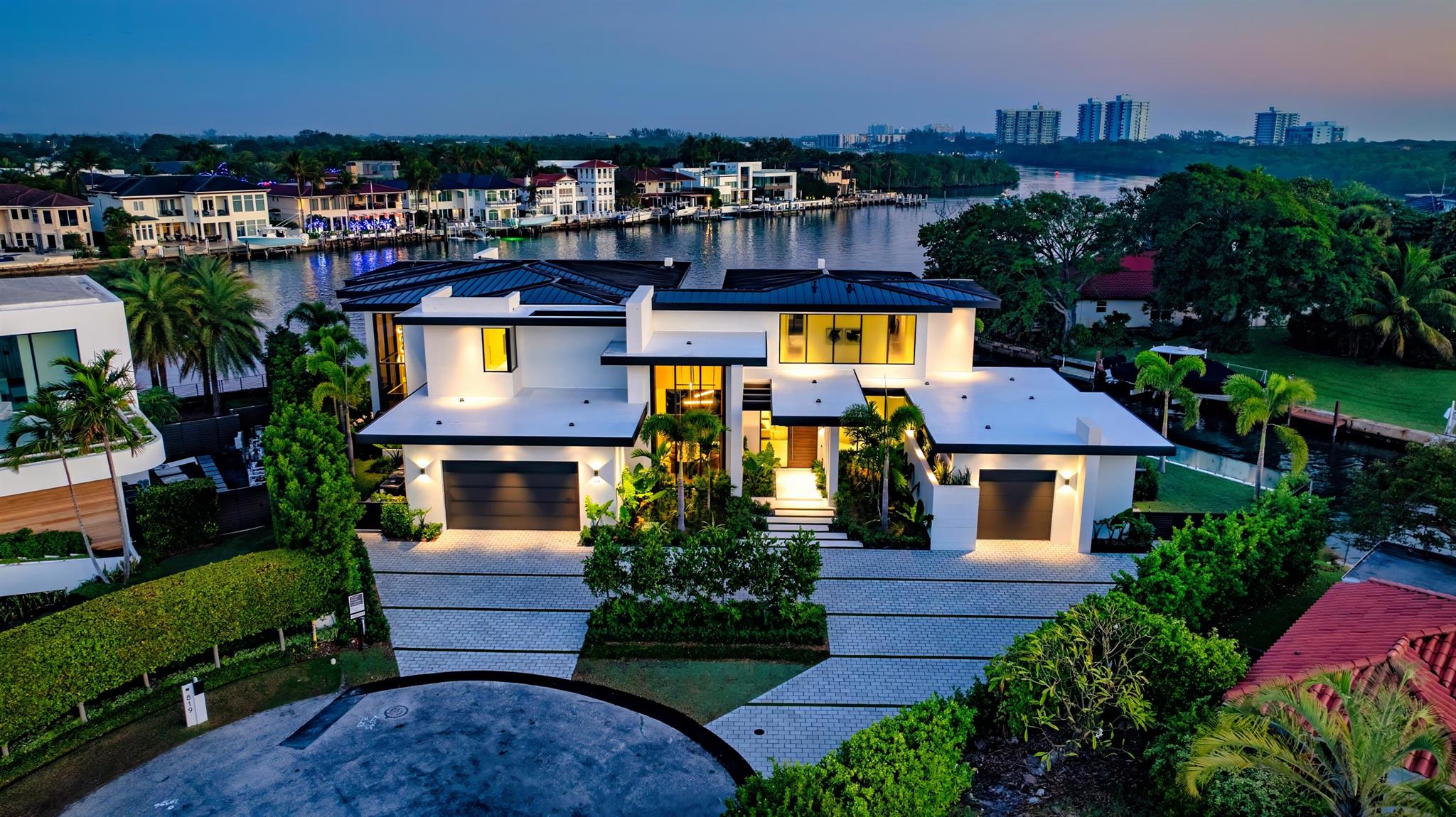 829 Orchid Dr Boca Raton, FL 33432