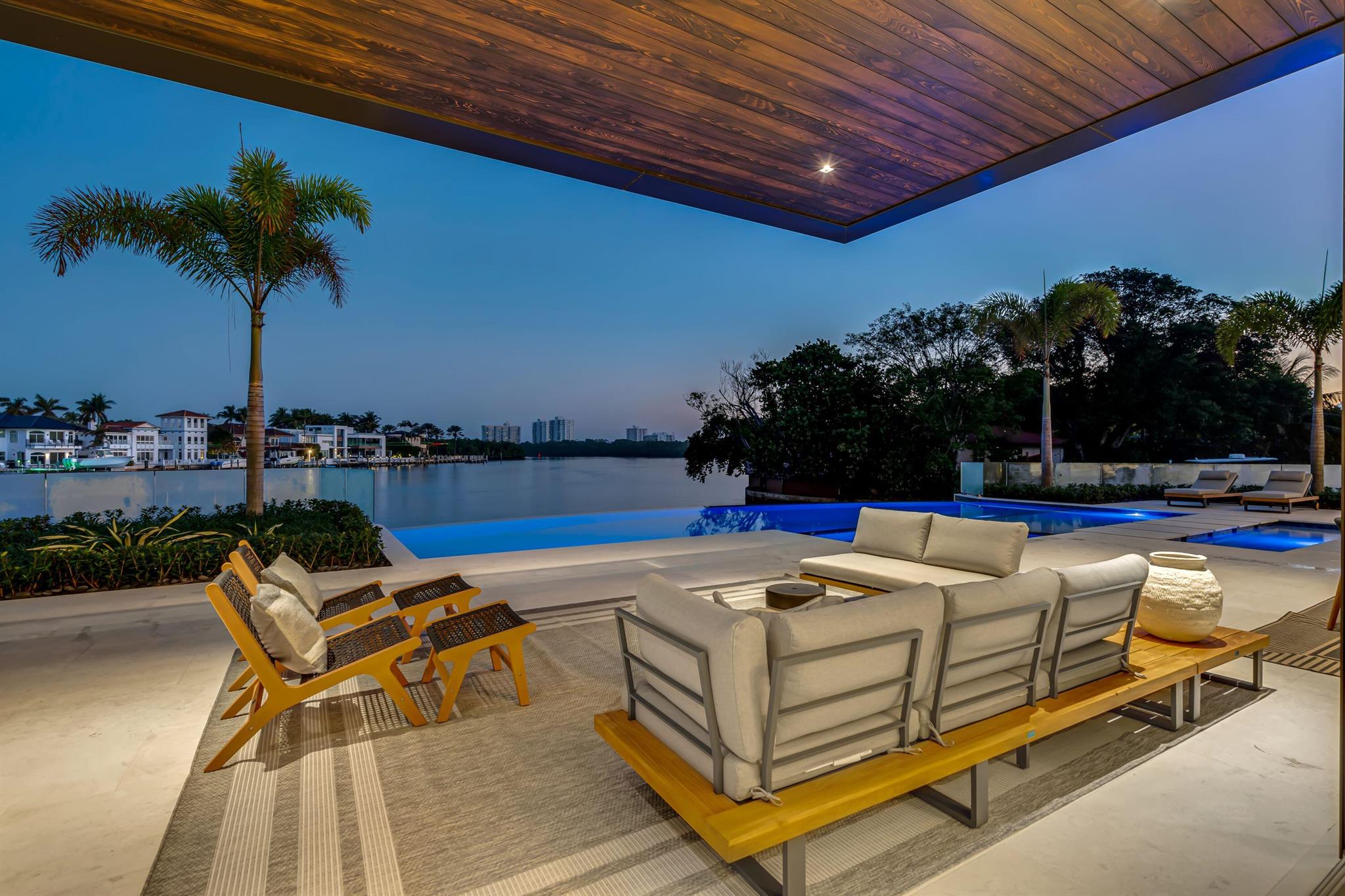 829 Orchid Dr Boca Raton, FL 33432