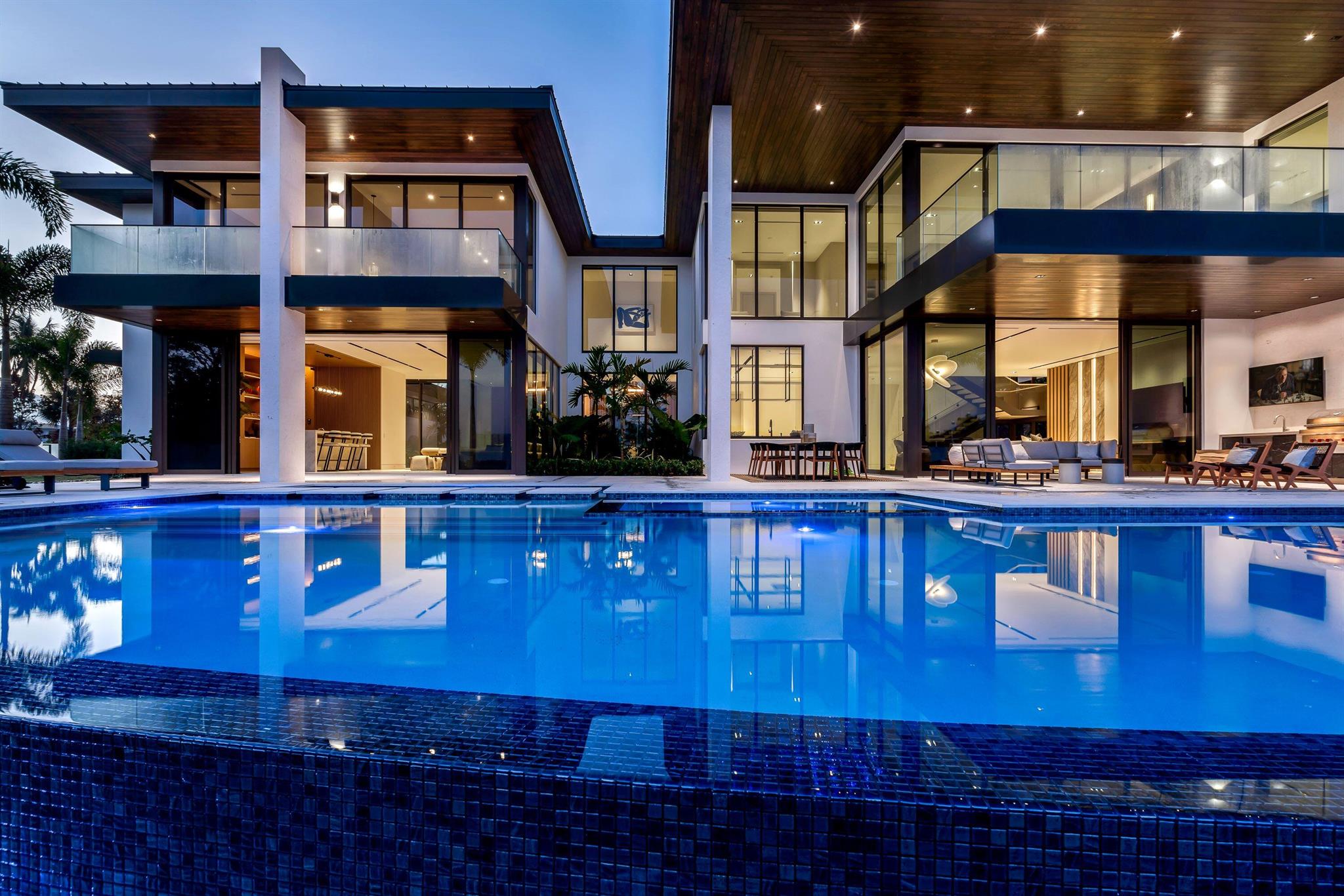 829 Orchid Dr Boca Raton, FL 33432