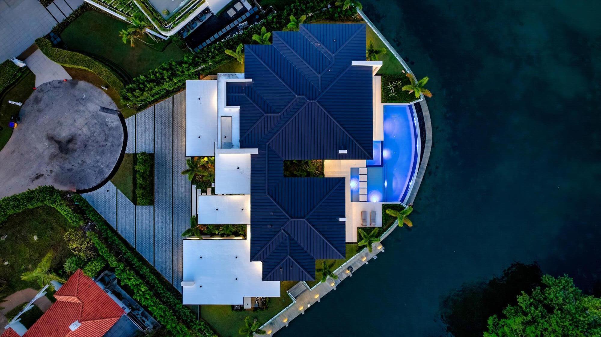 829 Orchid Dr Boca Raton, FL 33432