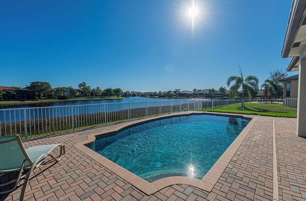 12103 SW Bennington Cir
