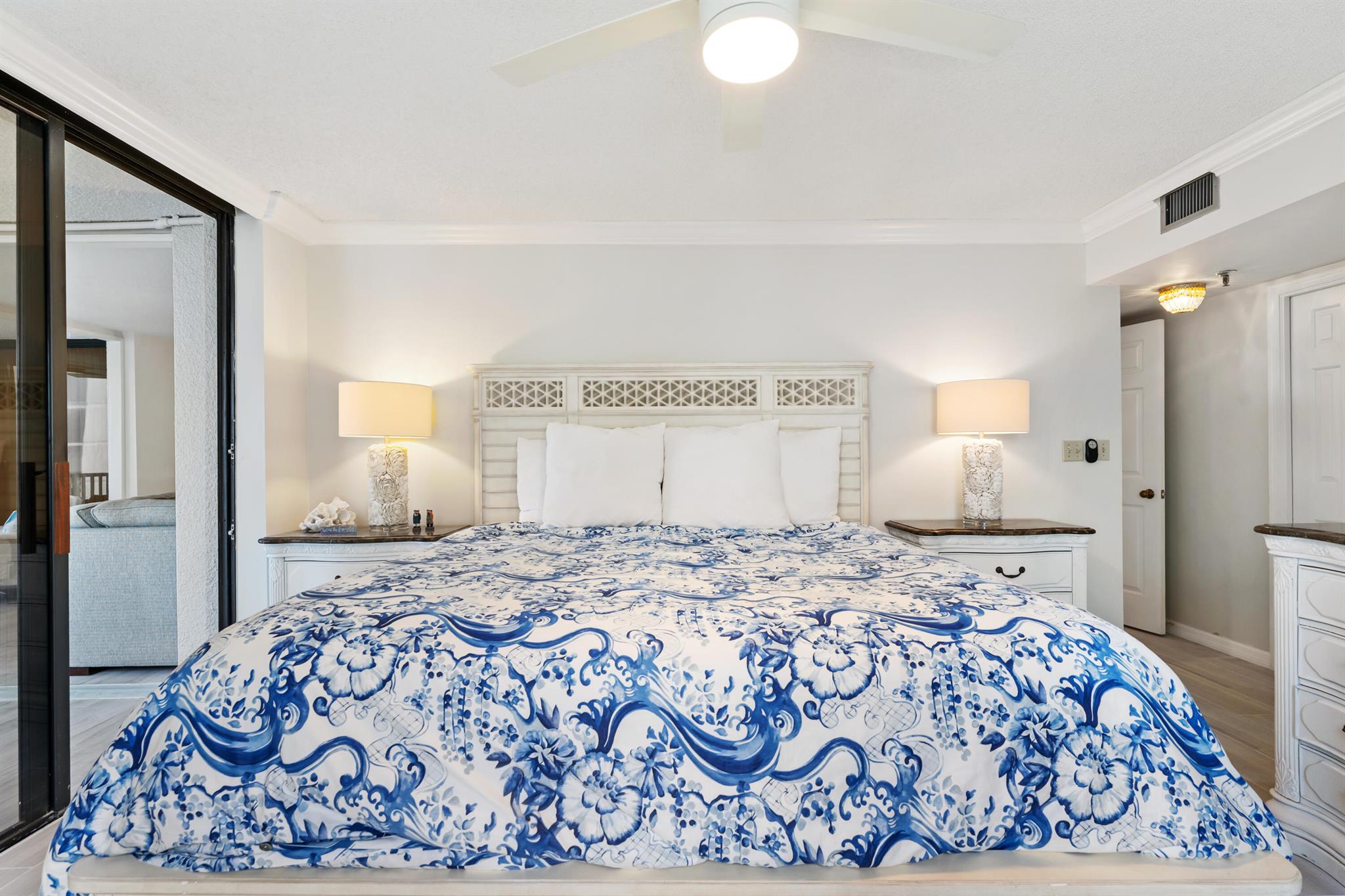 19800 Sandpointe Bay Dr #407 Tequesta, FL 33469