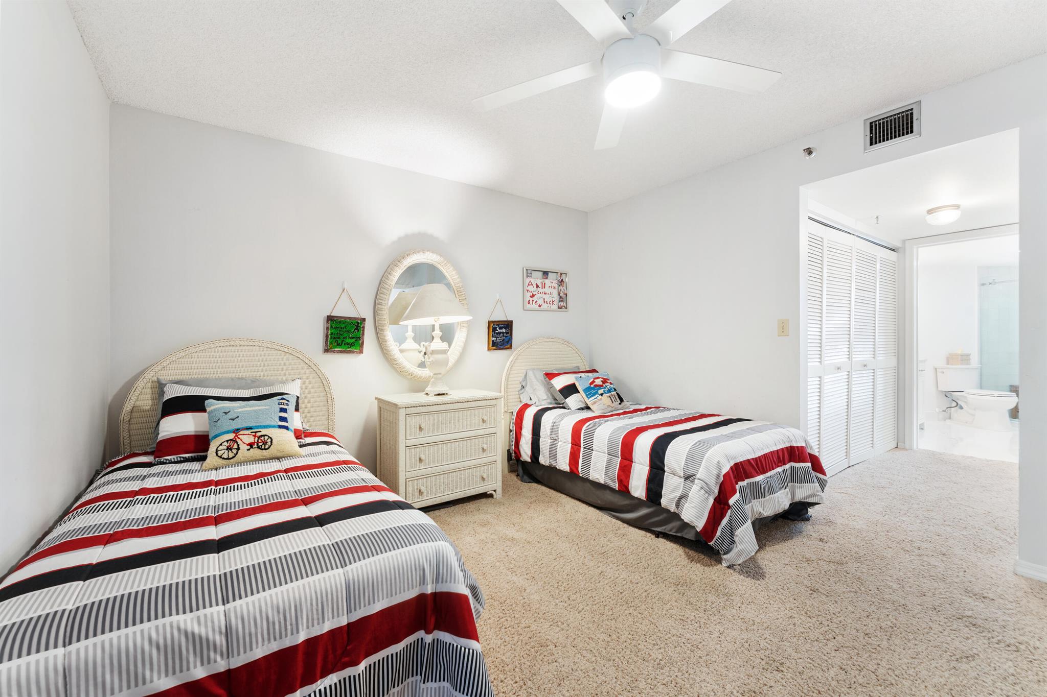 19800 Sandpointe Bay Dr #407 Tequesta, FL 33469