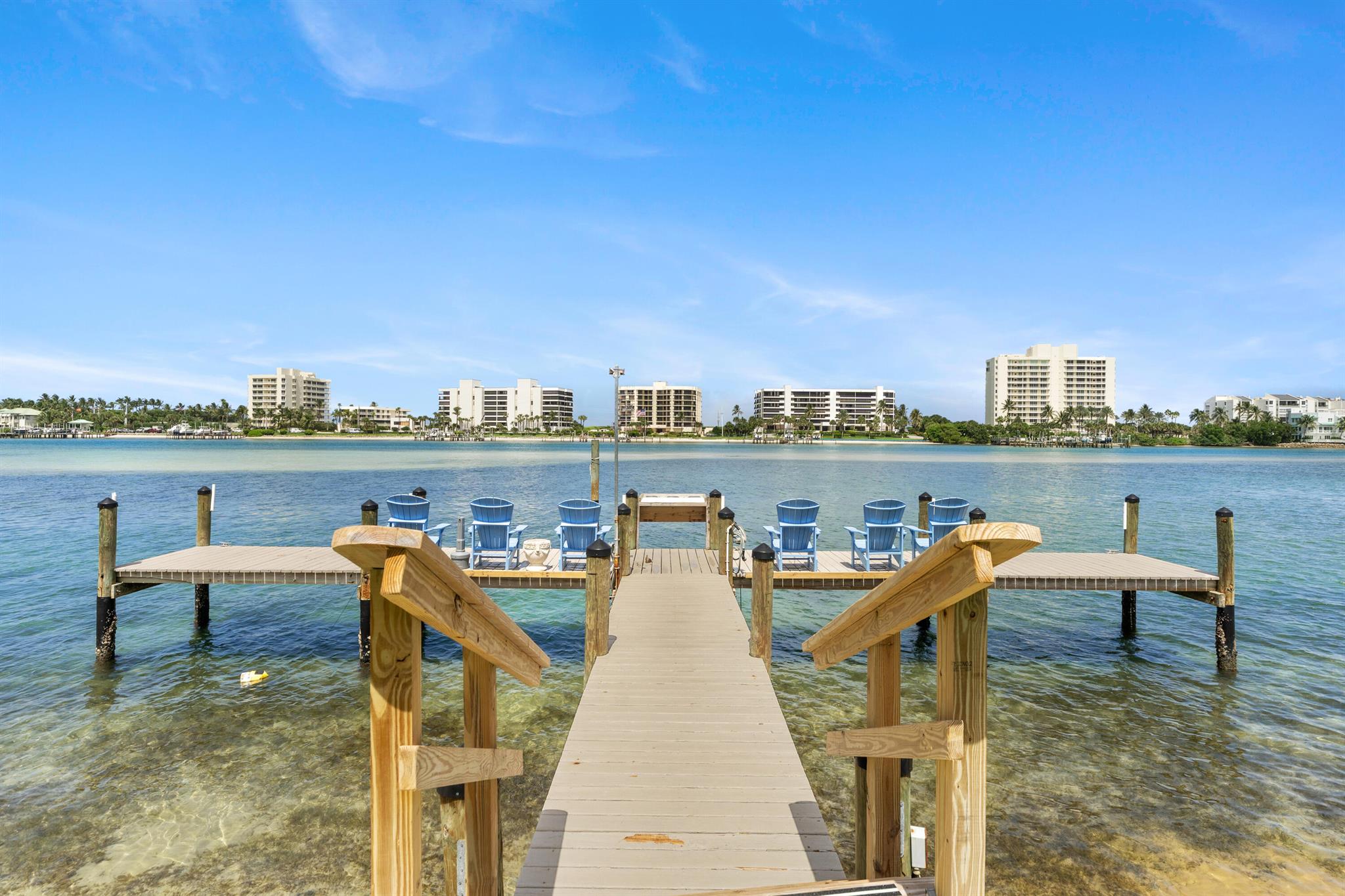 19800 Sandpointe Bay Dr #407 Tequesta, FL 33469