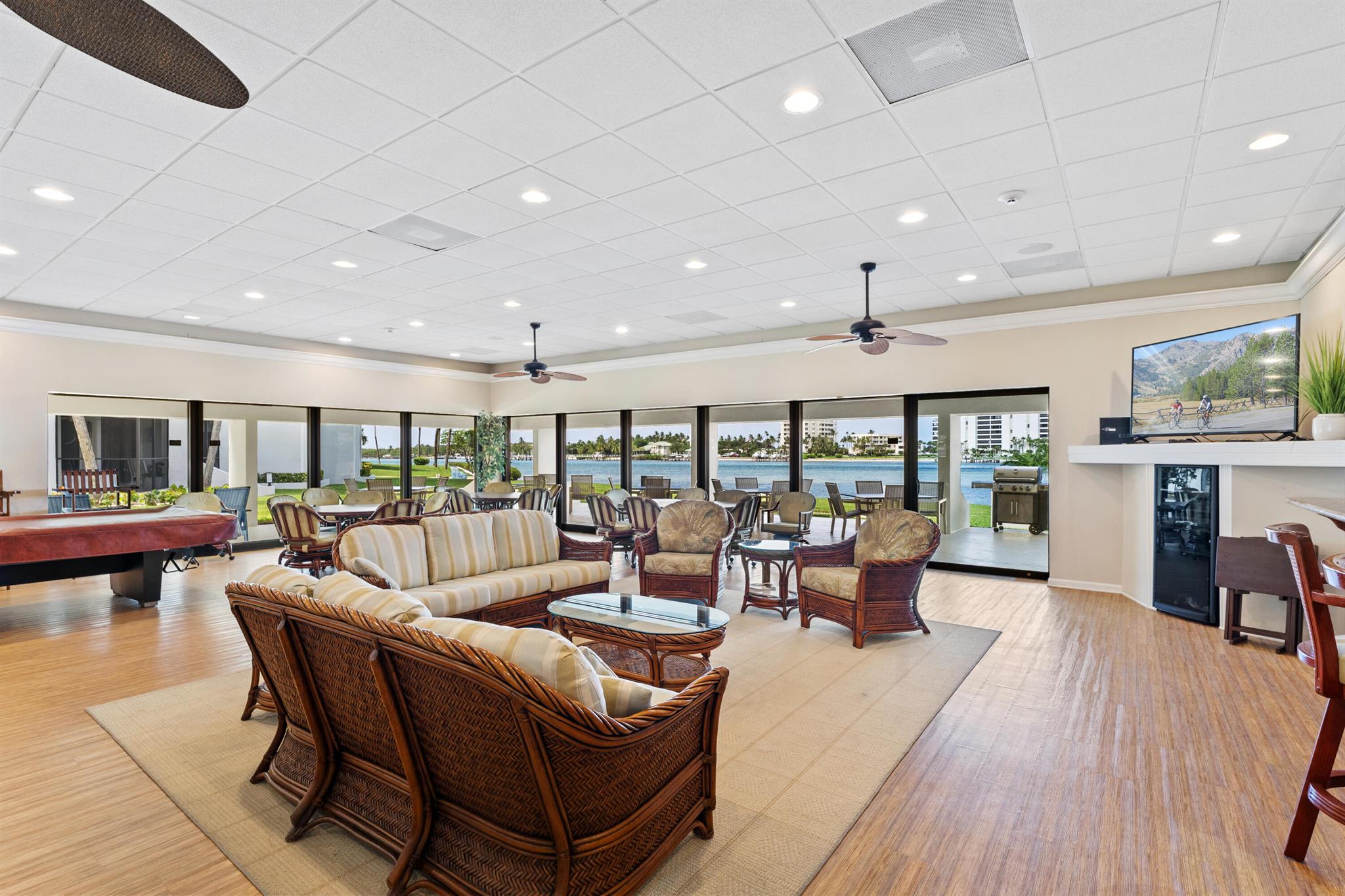 19800 Sandpointe Bay Dr #407 Tequesta, FL 33469