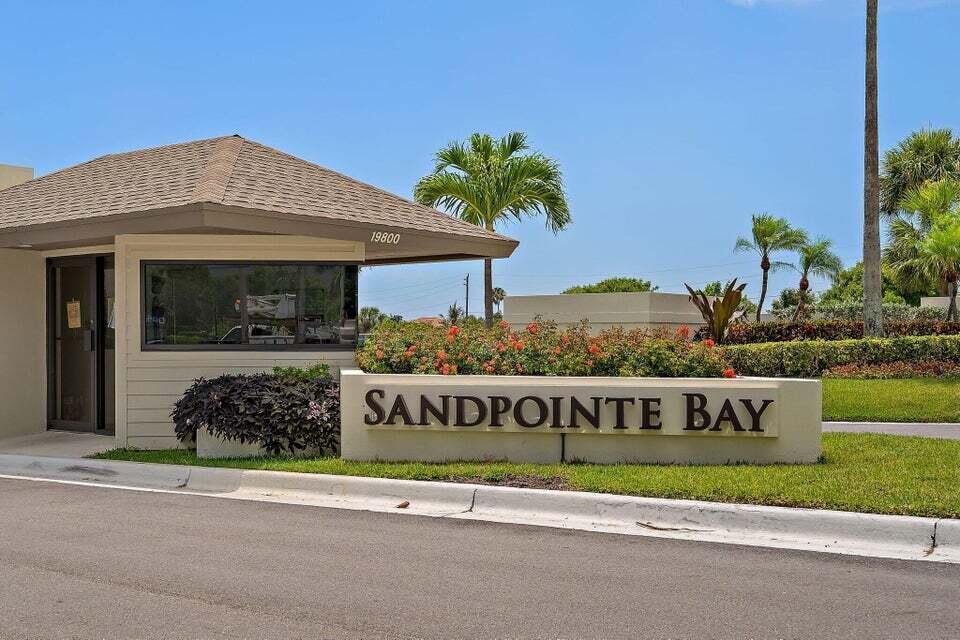 19800 Sandpointe Bay Dr #407 Tequesta, FL 33469