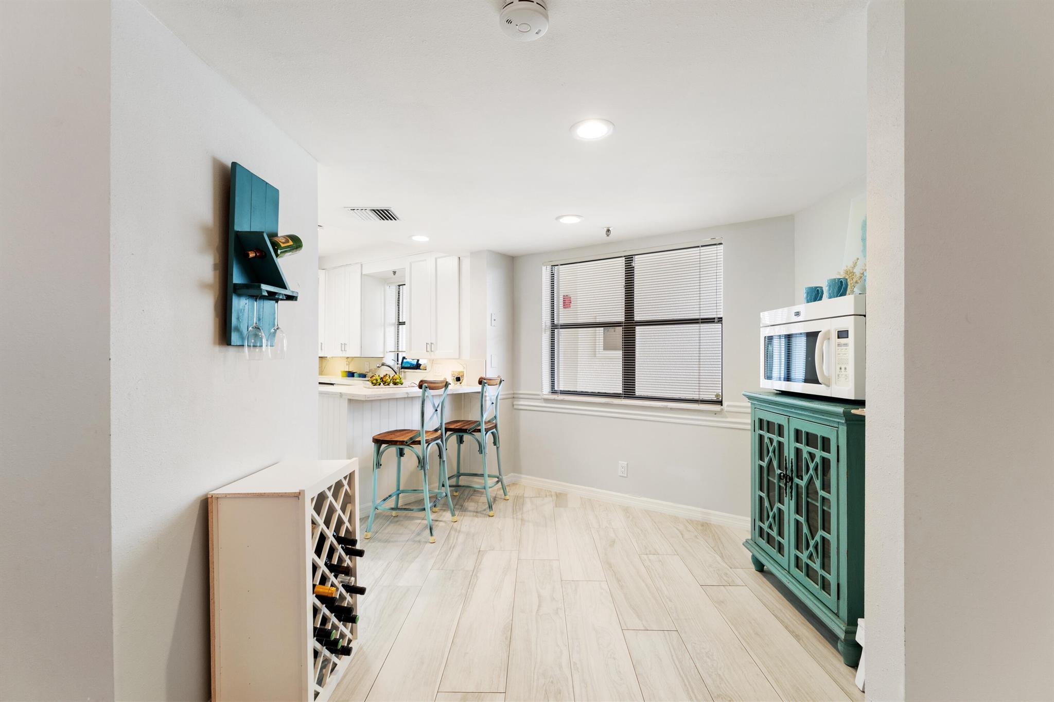 19800 Sandpointe Bay Dr #407 Tequesta, FL 33469