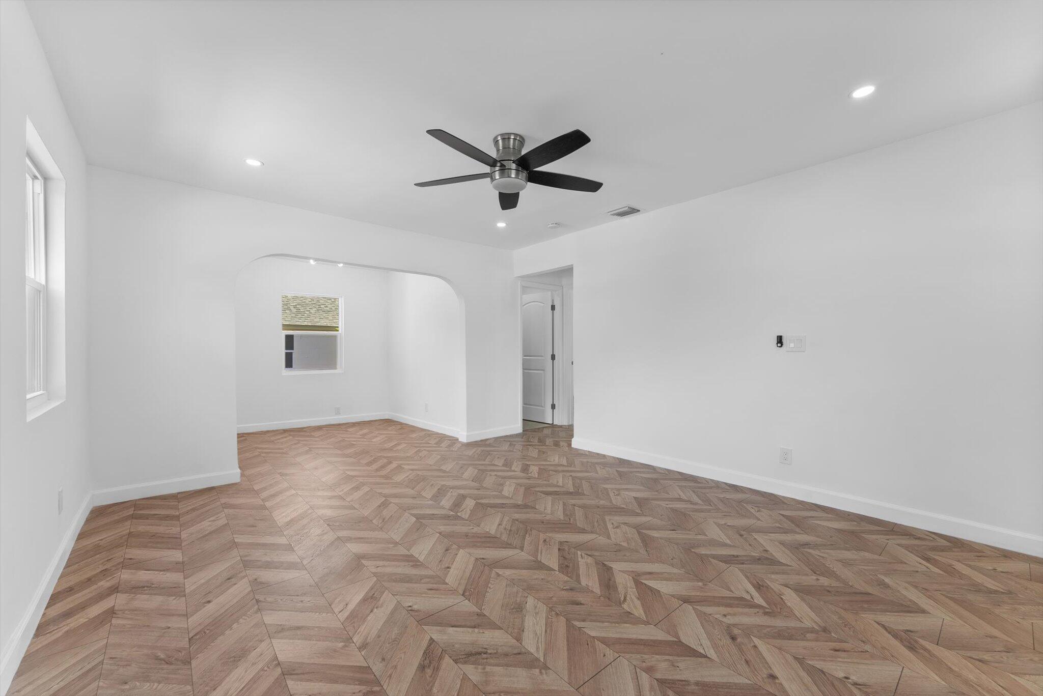 1420 Lake Ave