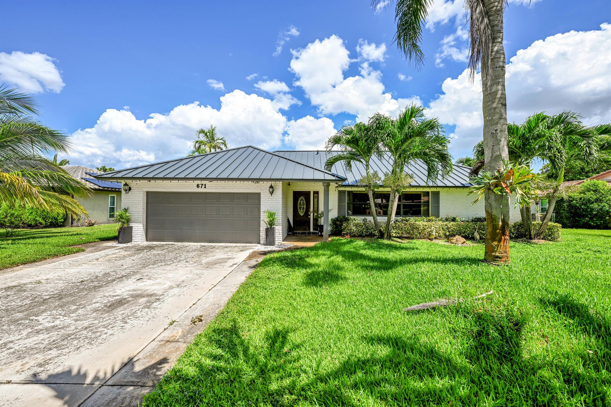 671 NW 82th Ter Ter
