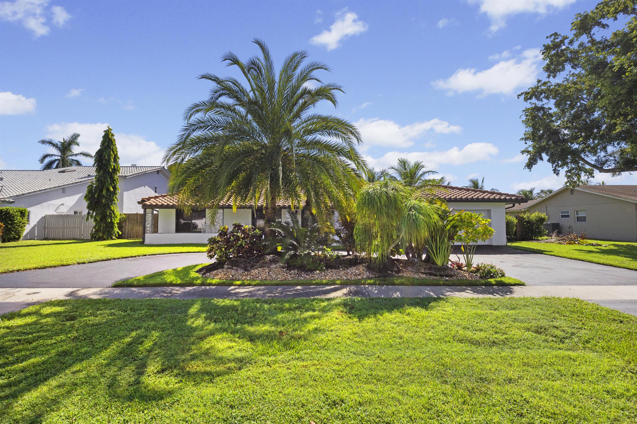 1700 SW 72nd Ave