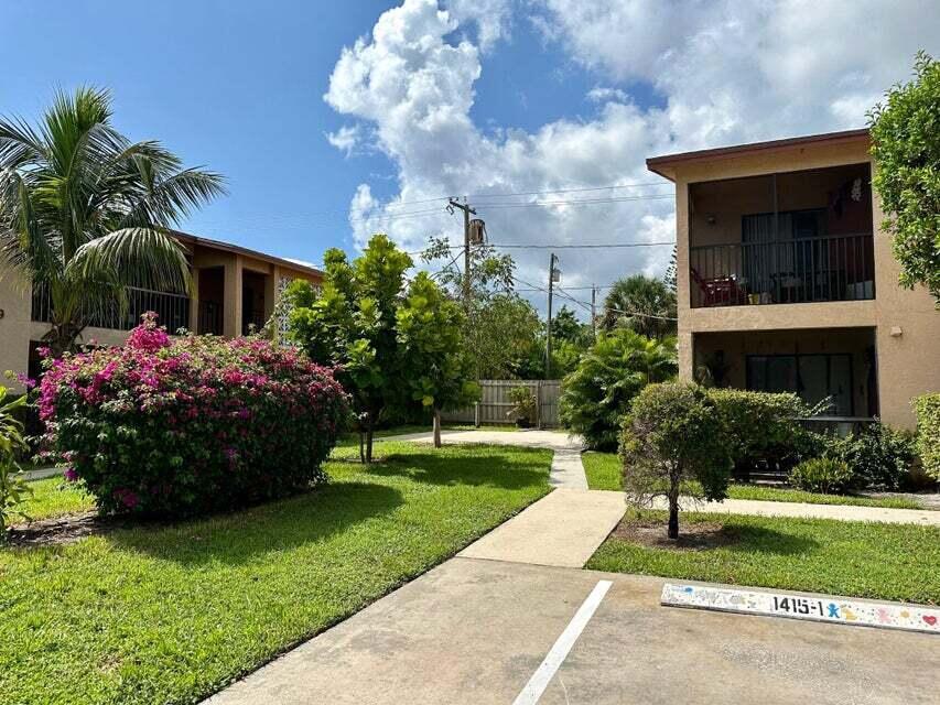 1415 Lake Ave #1
