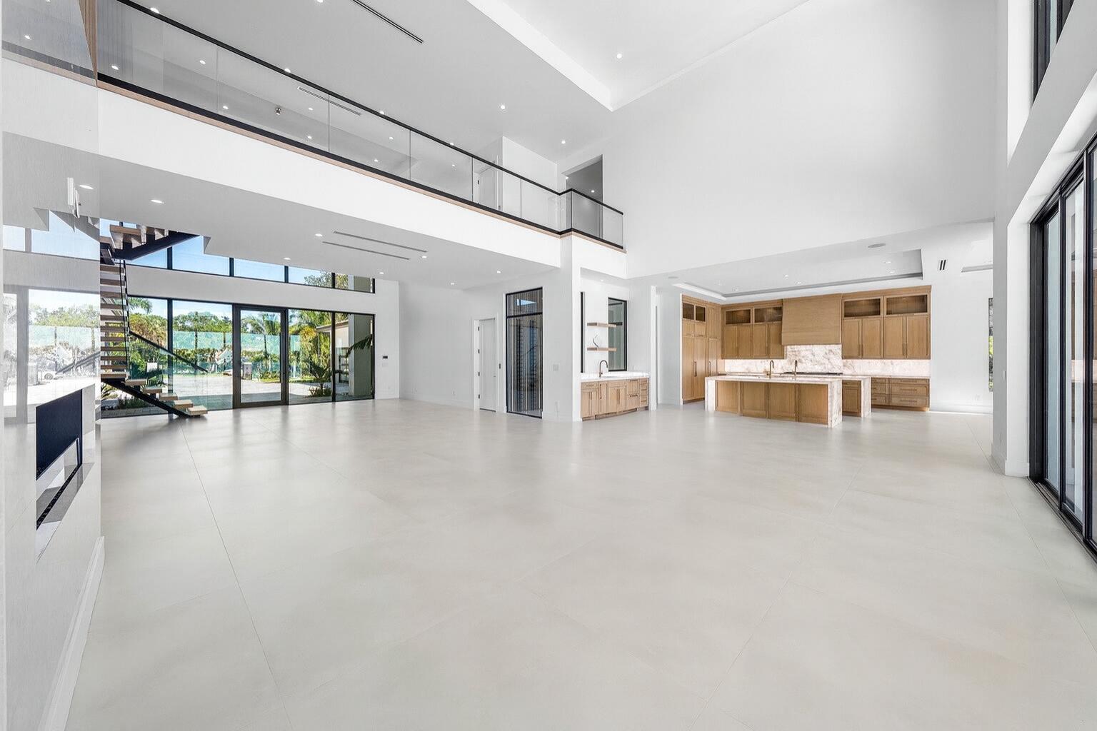 88 W Riverside Dr Jupiter, FL 33469