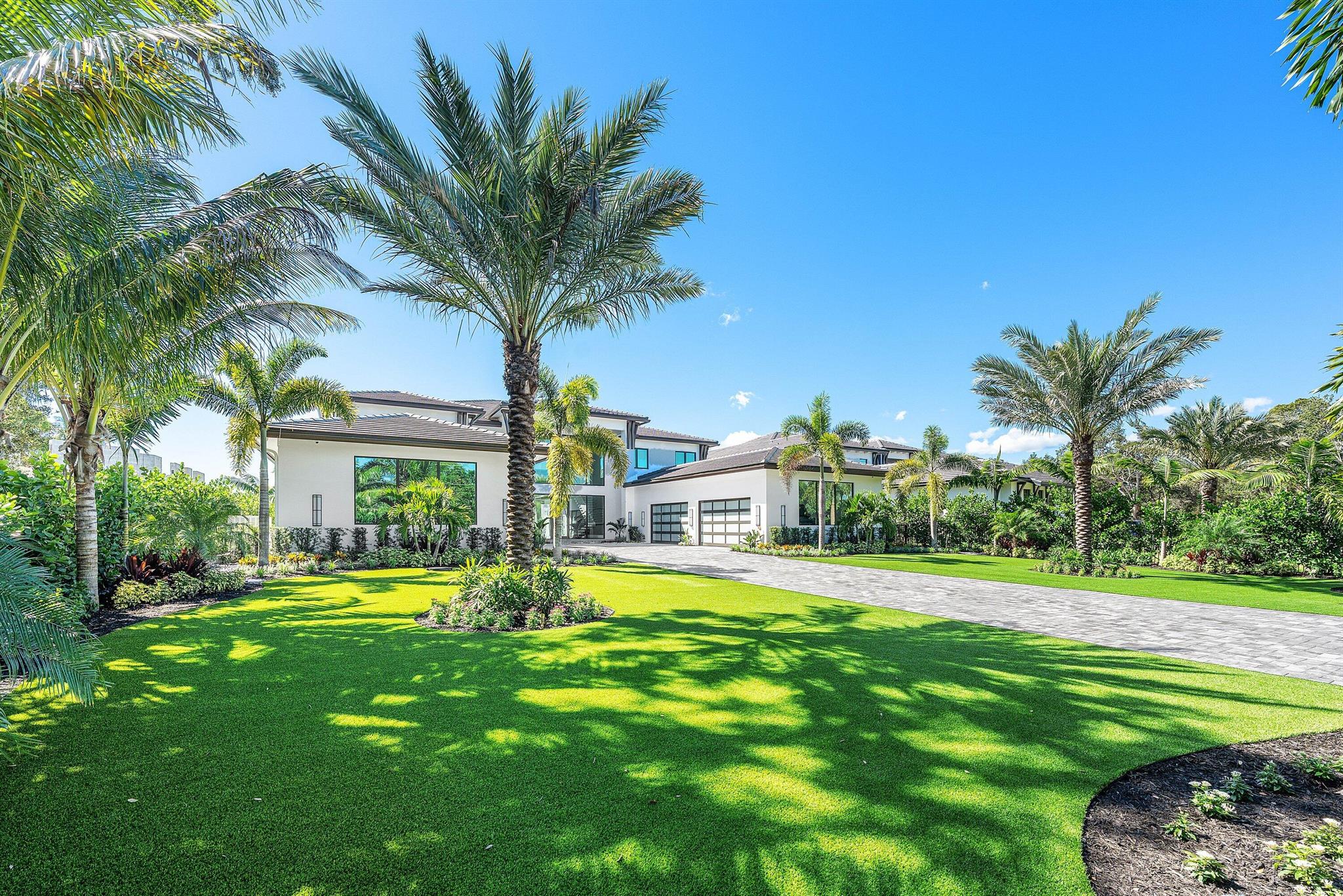 88 W Riverside Dr Jupiter, FL 33469