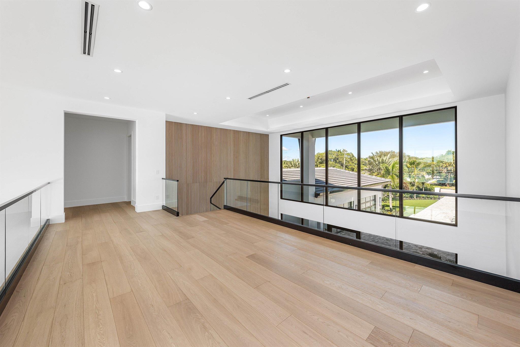 88 W Riverside Dr Jupiter, FL 33469