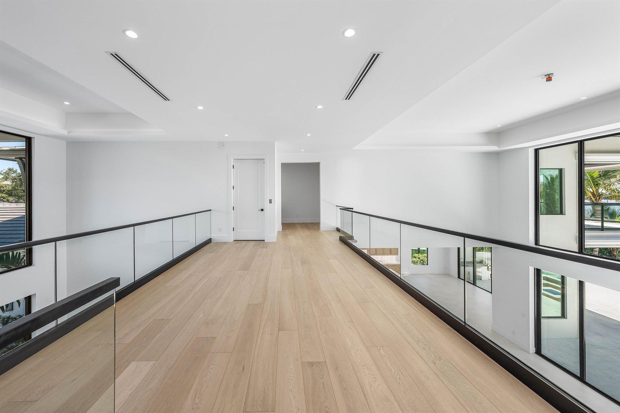 88 W Riverside Dr Jupiter, FL 33469