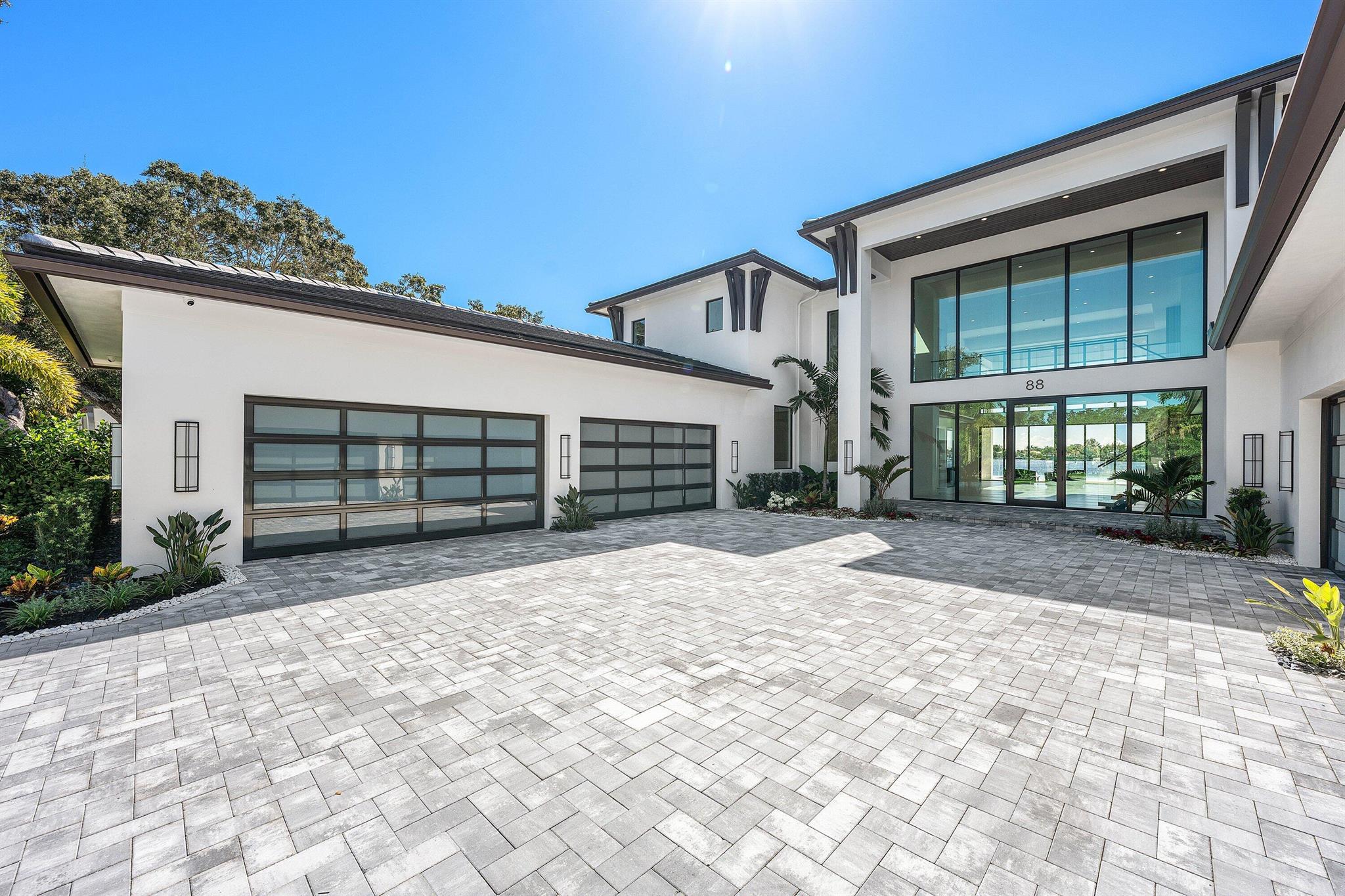 88 W Riverside Dr Jupiter, FL 33469