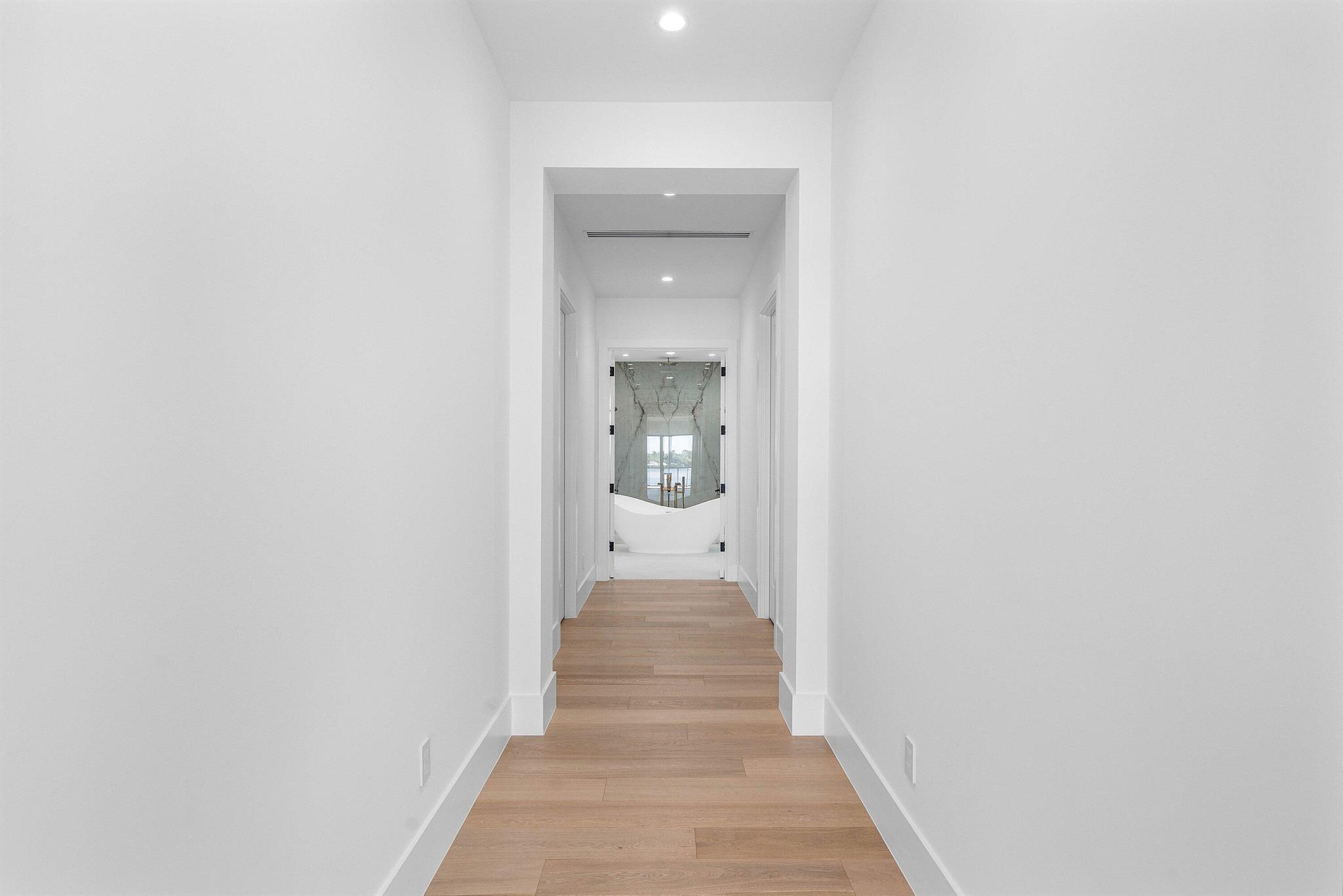 88 W Riverside Dr Jupiter, FL 33469