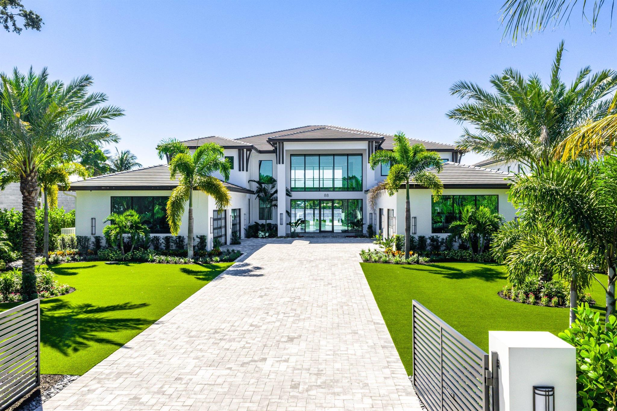 88 W Riverside Dr Jupiter, FL 33469