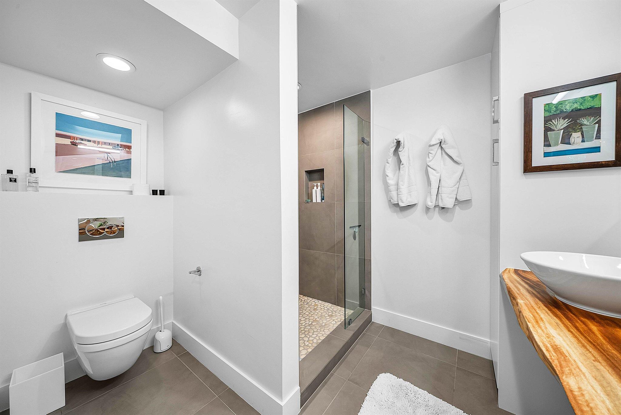 4217 N County Rd Gulfstream, FL 33483