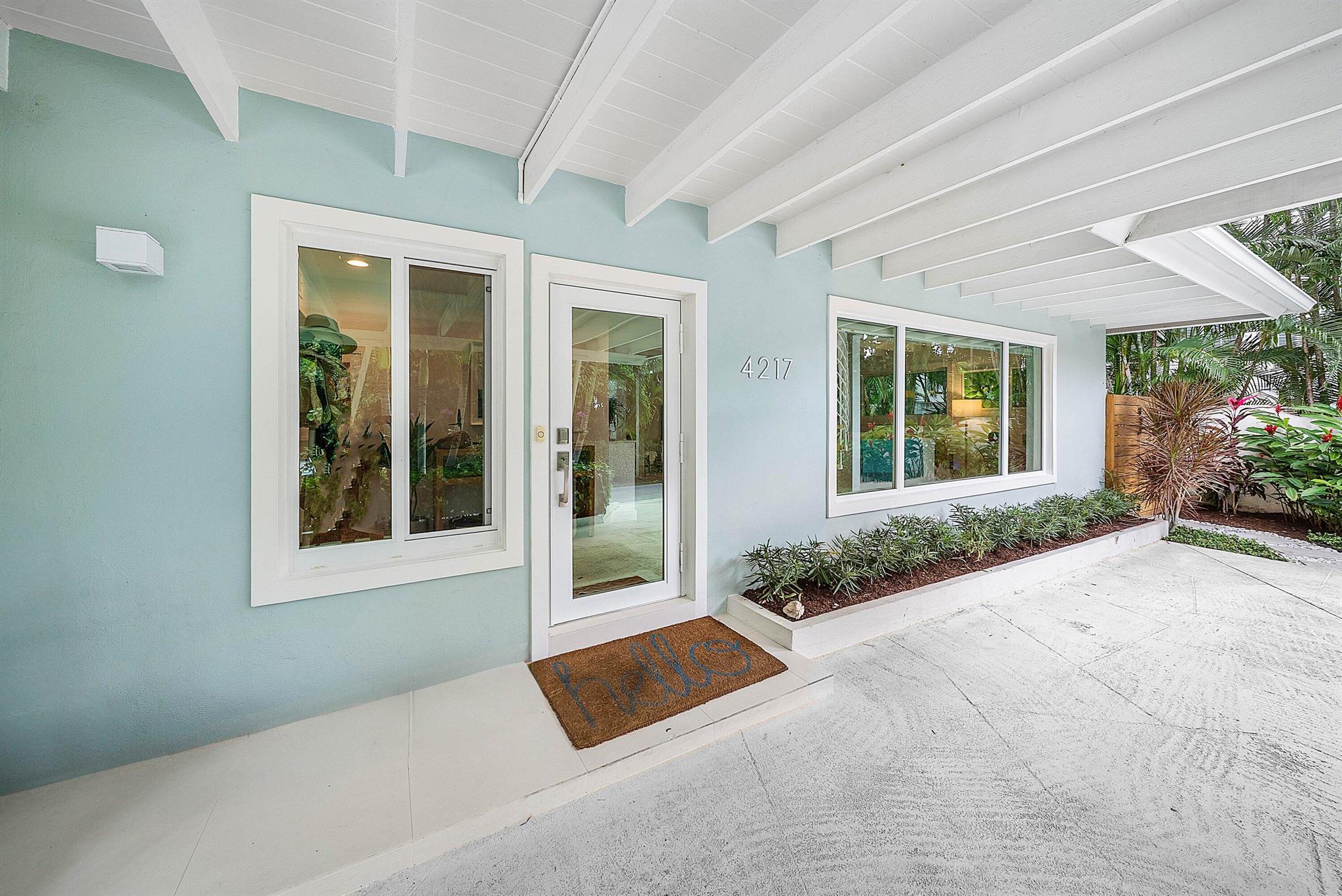 4217 N County Rd Gulfstream, FL 33483