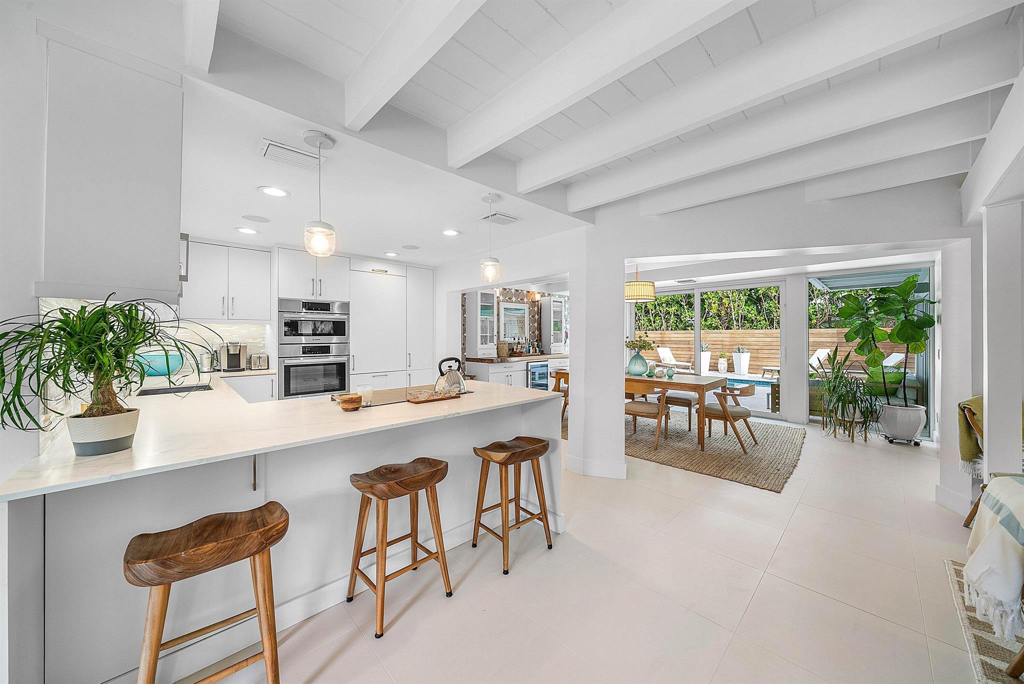 4217 N County Rd Gulfstream, FL 33483