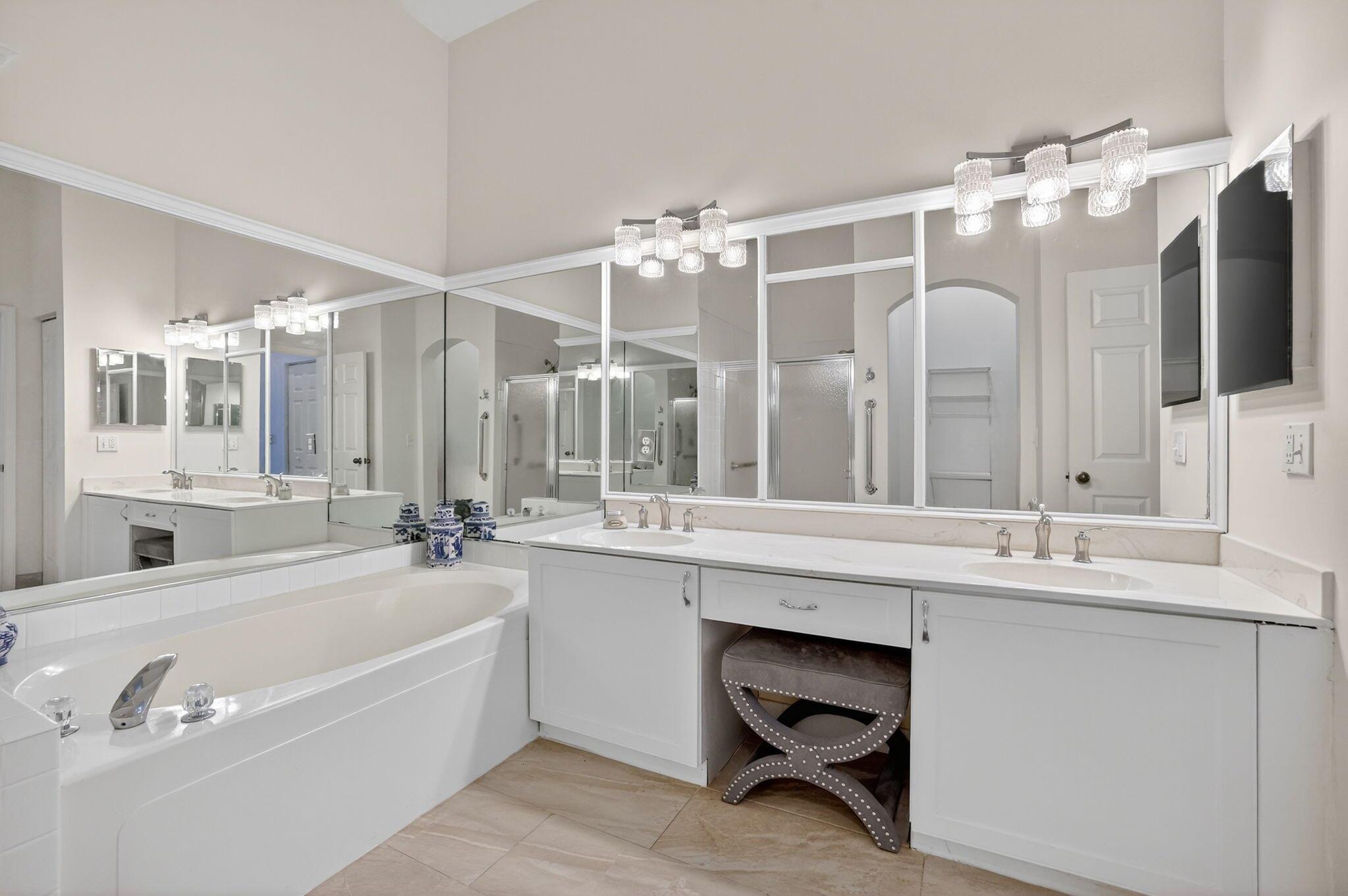 5375 Monterey Cir #C Delray Beach, FL 33484