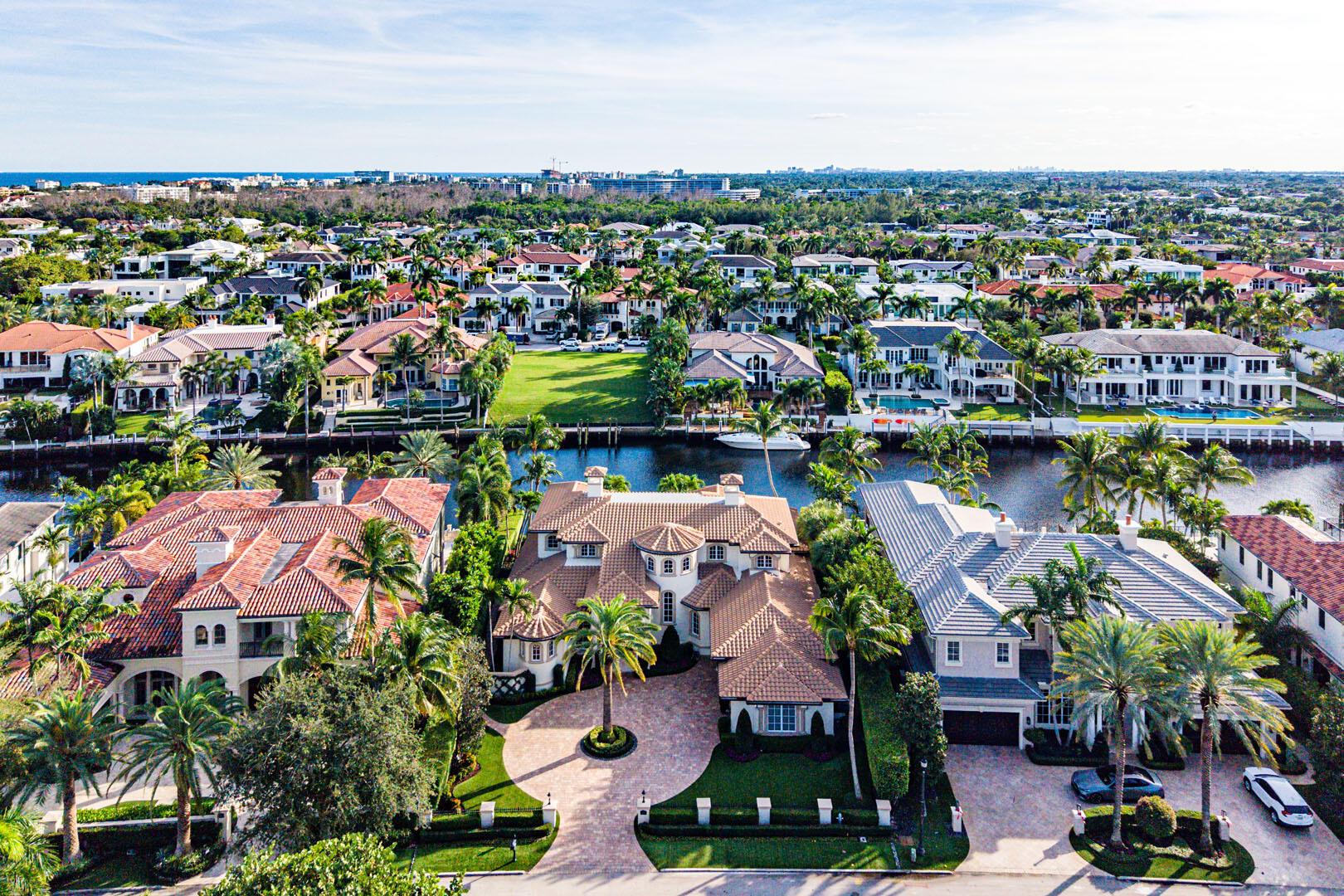 252 S Maya Palm Dr Boca Raton, FL 33432