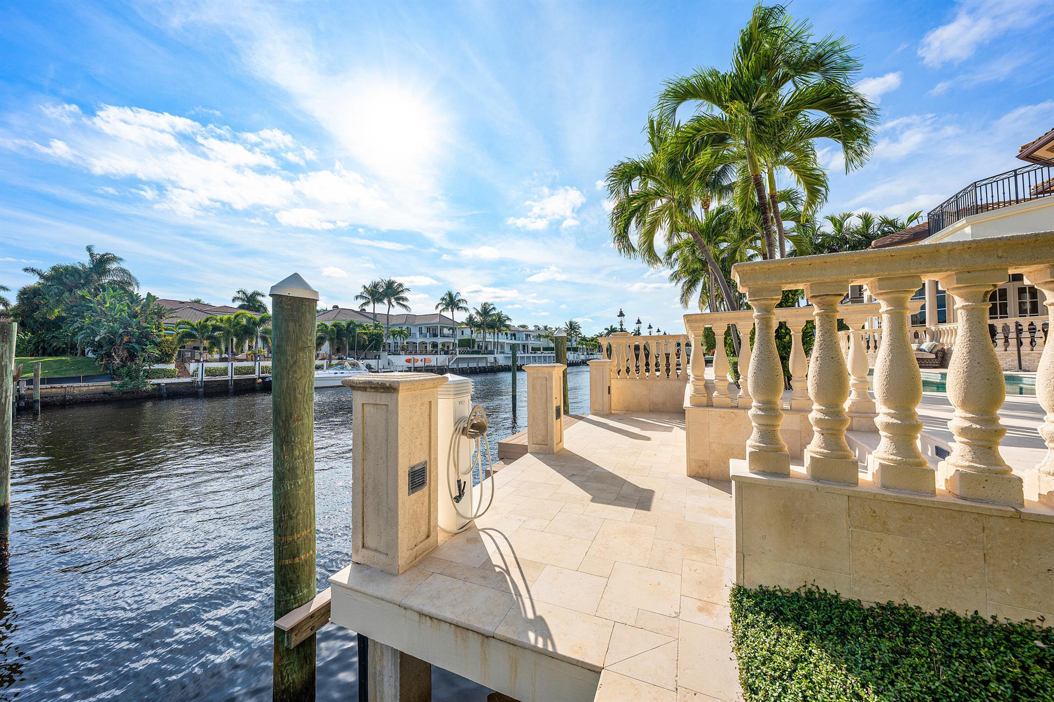 252 S Maya Palm Dr Boca Raton, FL 33432