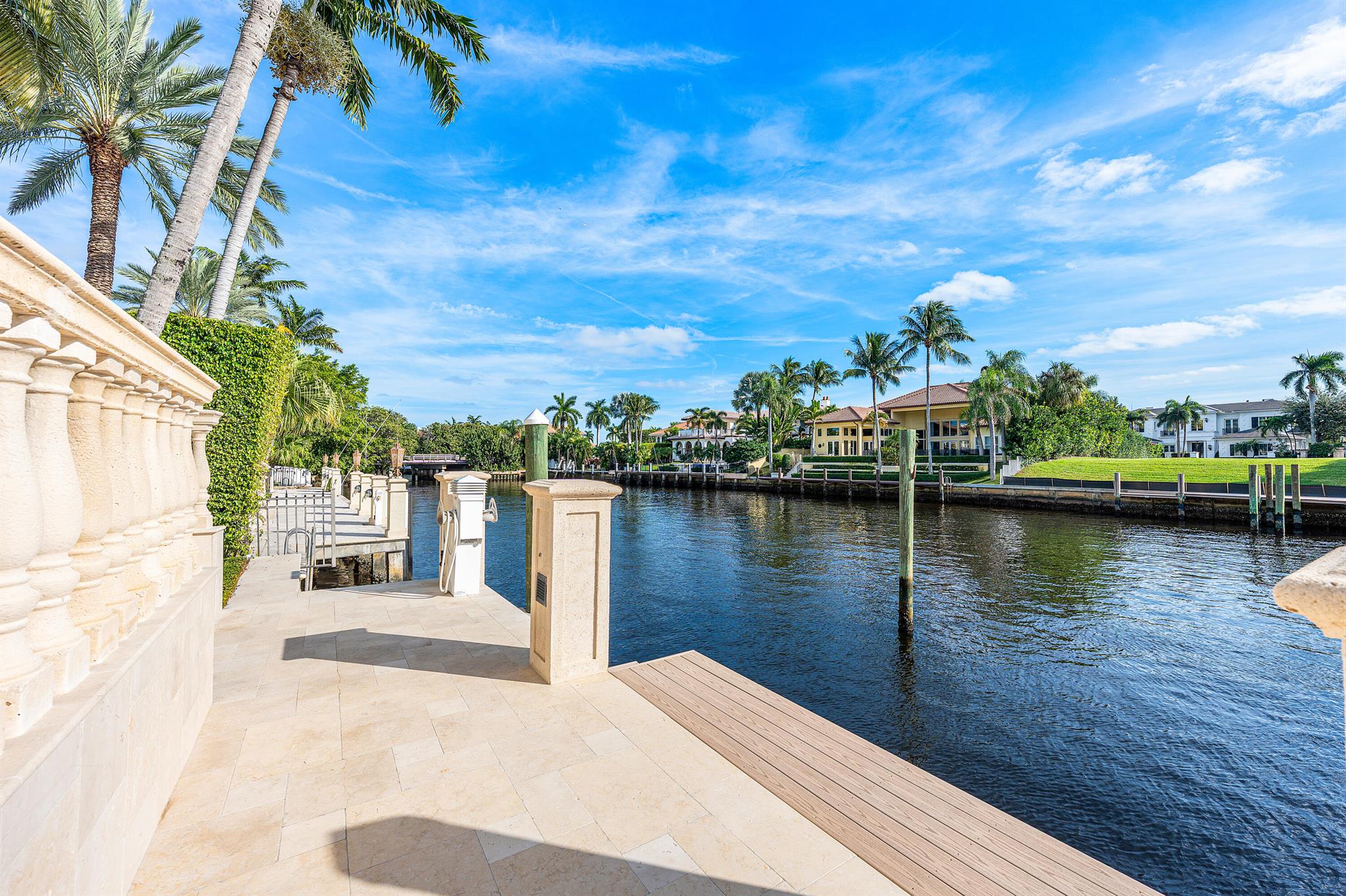 252 S Maya Palm Dr Boca Raton, FL 33432