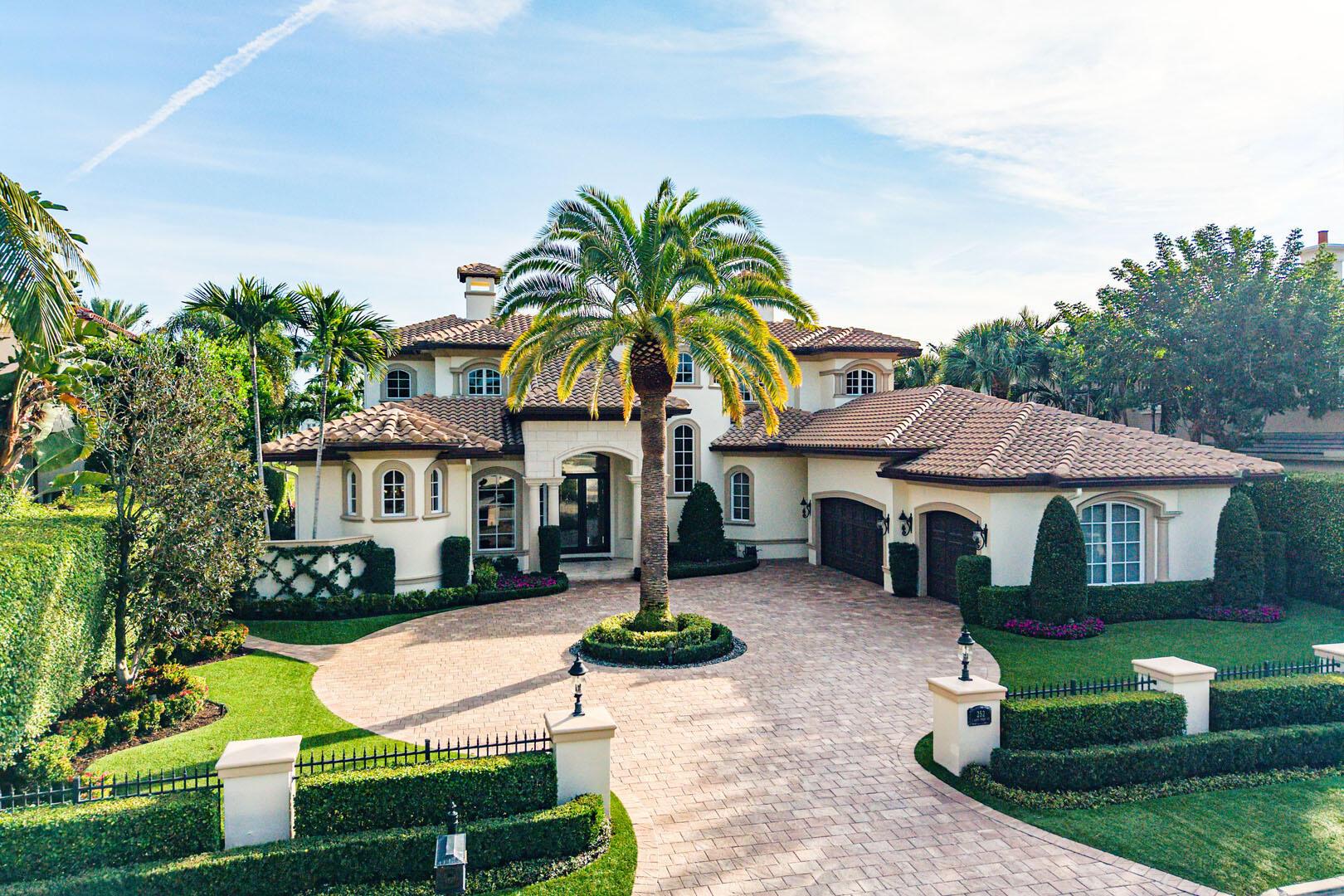 252 S Maya Palm Dr Boca Raton, FL 33432