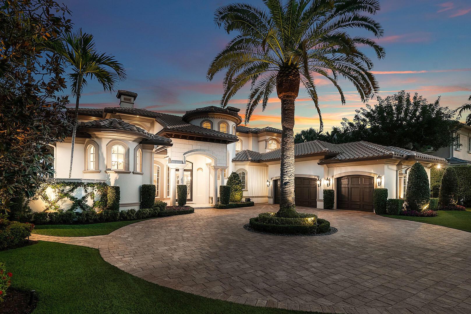 252 S Maya Palm Dr Boca Raton, FL 33432