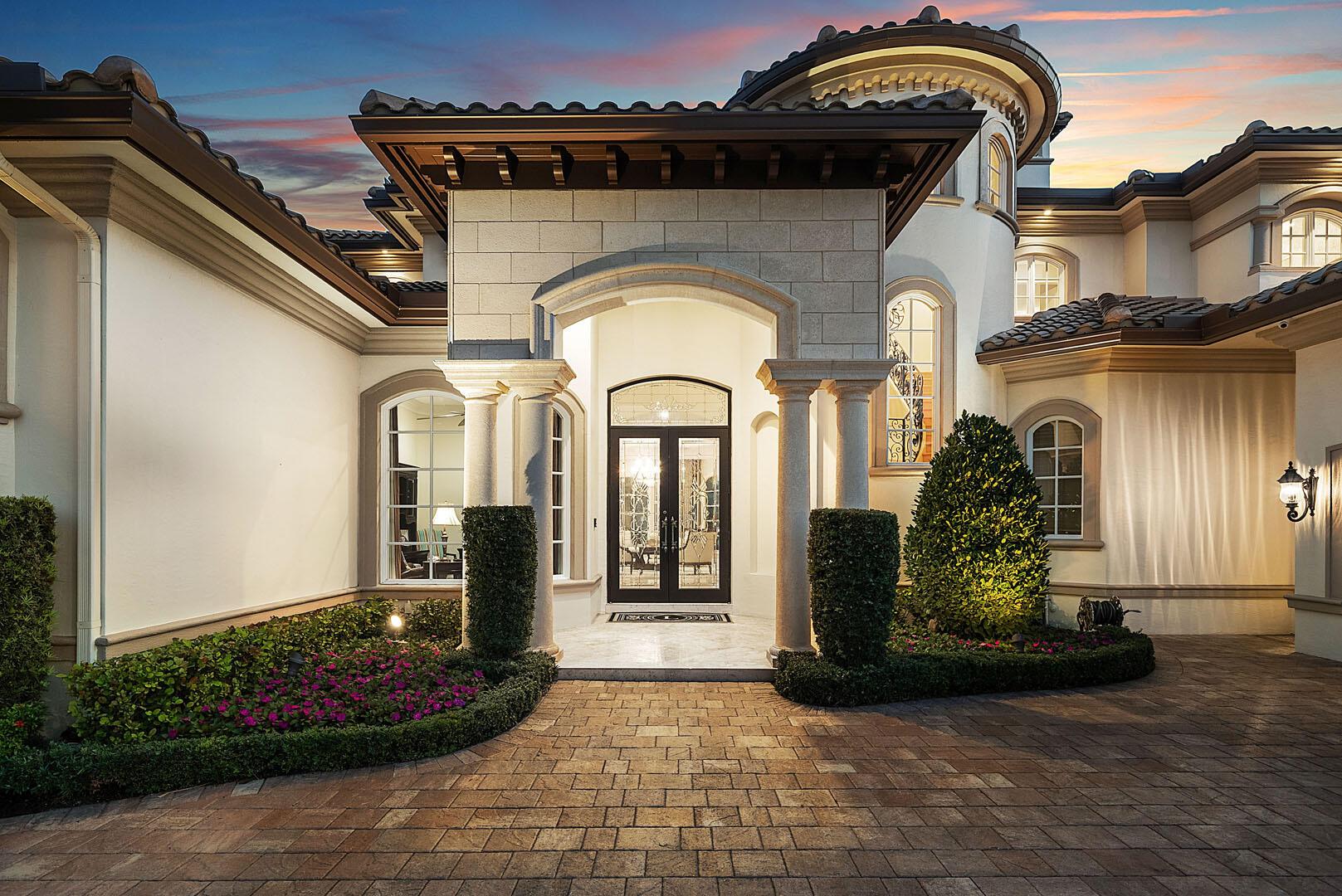 252 S Maya Palm Dr Boca Raton, FL 33432