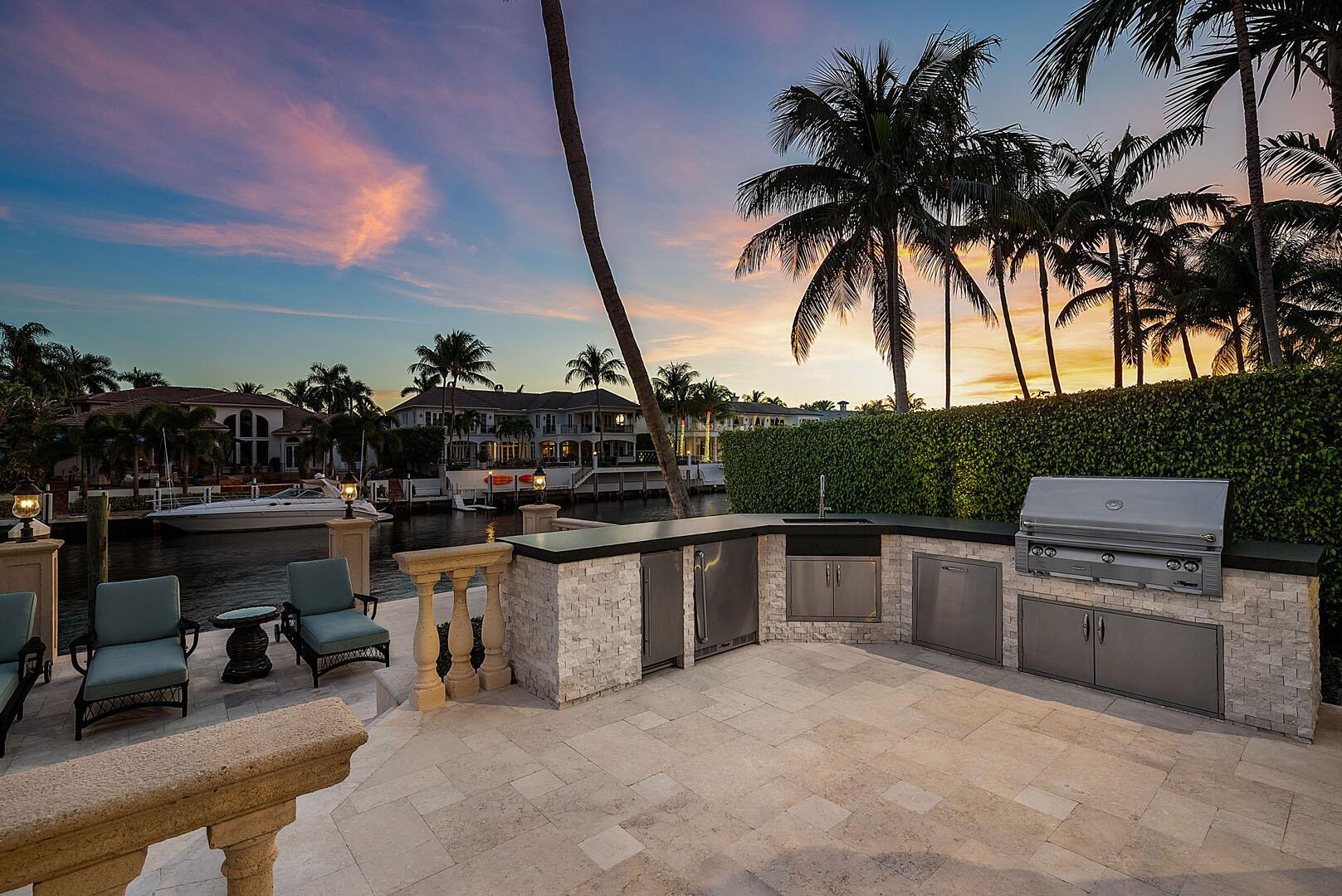 252 S Maya Palm Dr Boca Raton, FL 33432