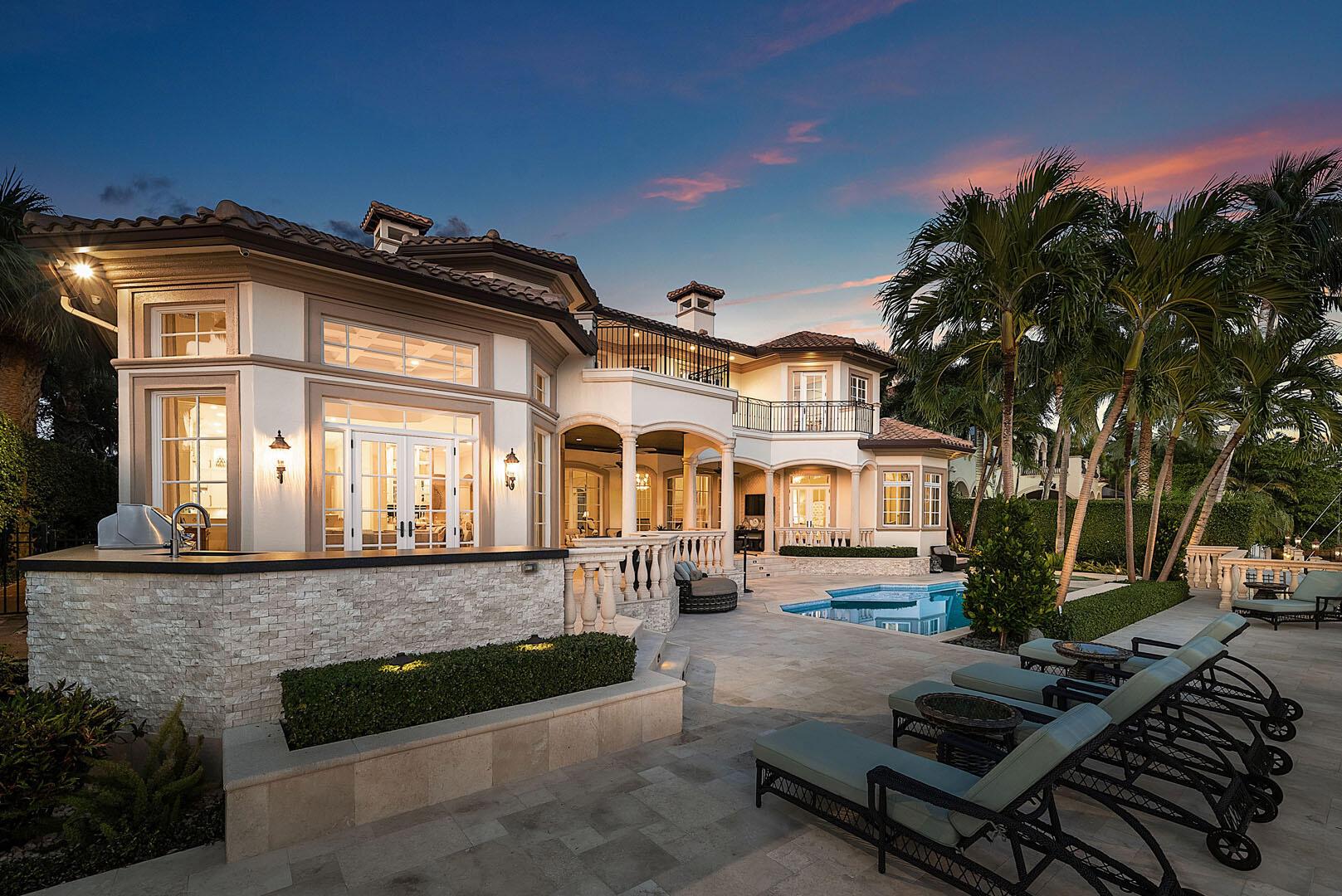 252 S Maya Palm Dr Boca Raton, FL 33432