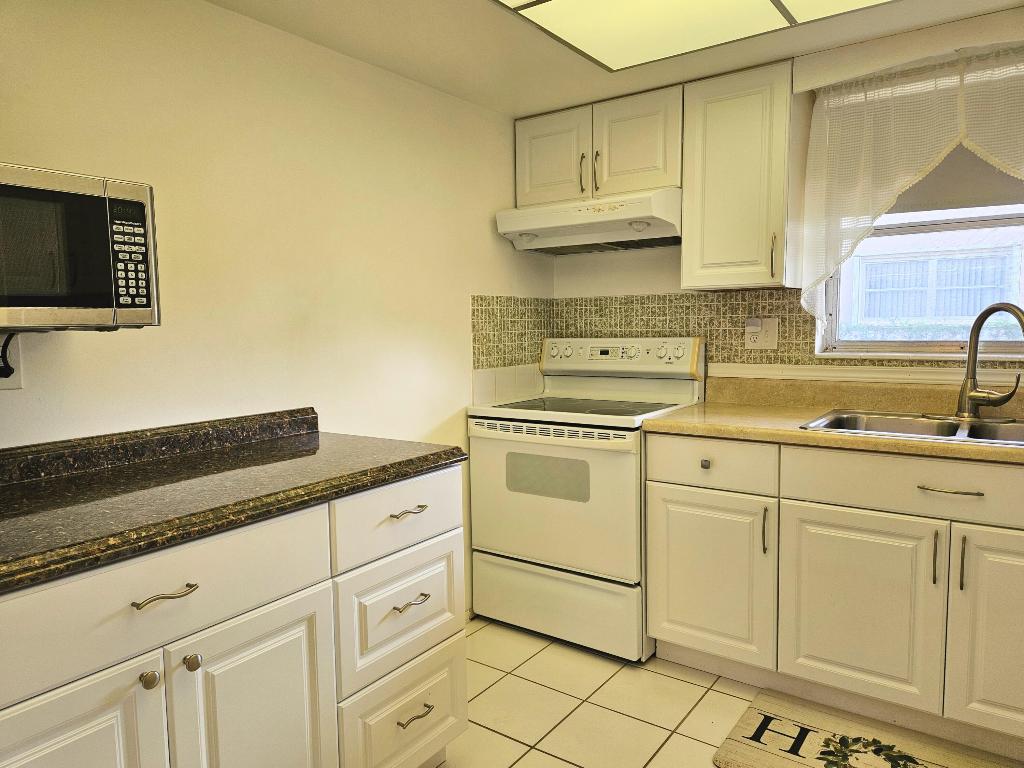 2581 Dudley Dr #A West Palm Beach, FL 33415