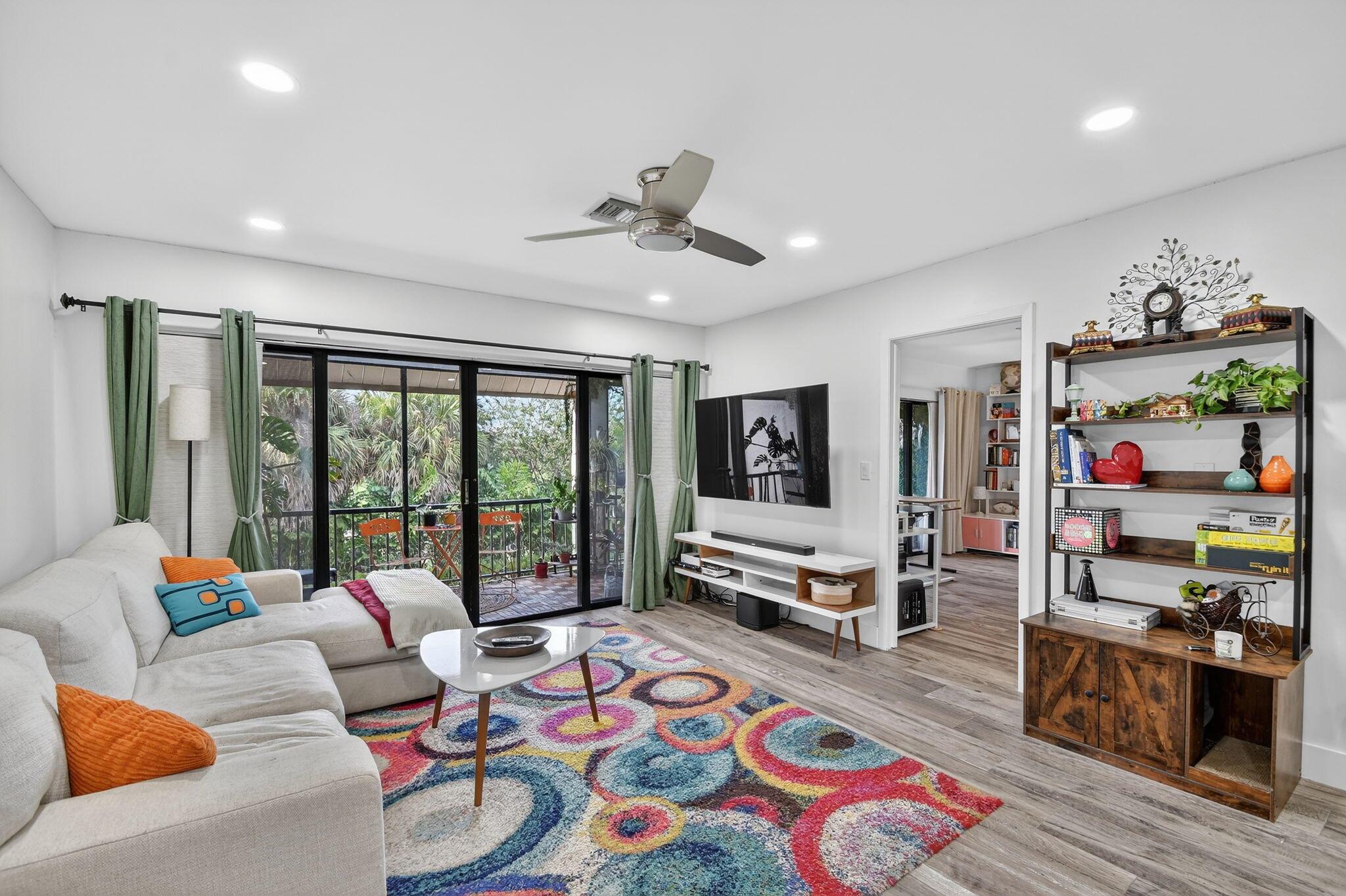 1801 Presidential Way #D204