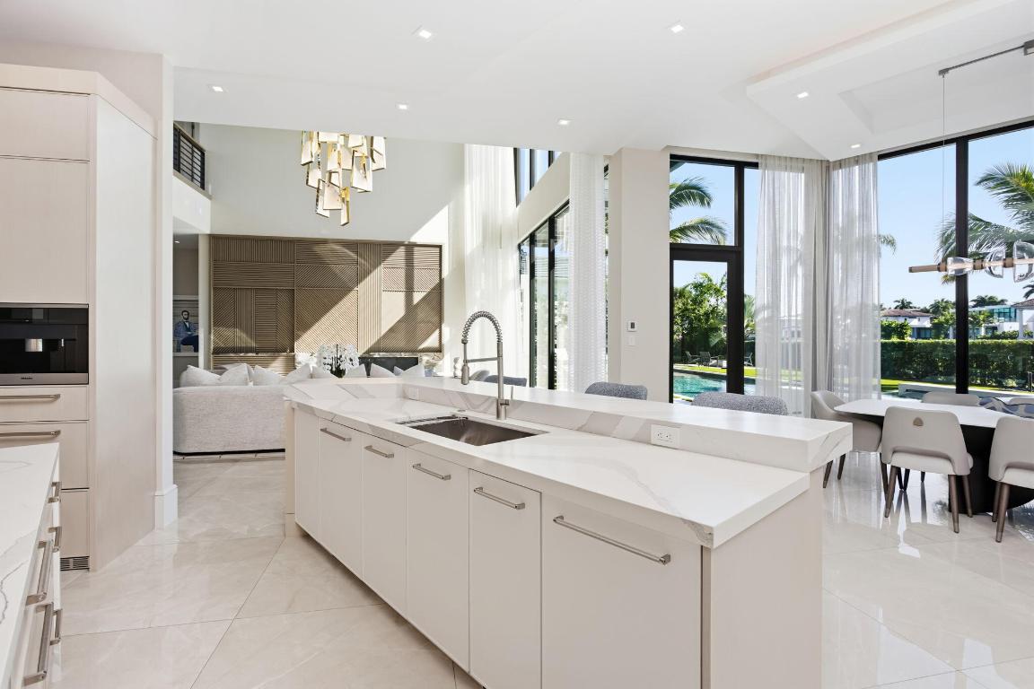 7202 Ayrshire Boca Raton, FL 33496