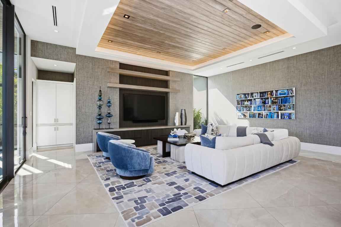 7202 Ayrshire Boca Raton, FL 33496