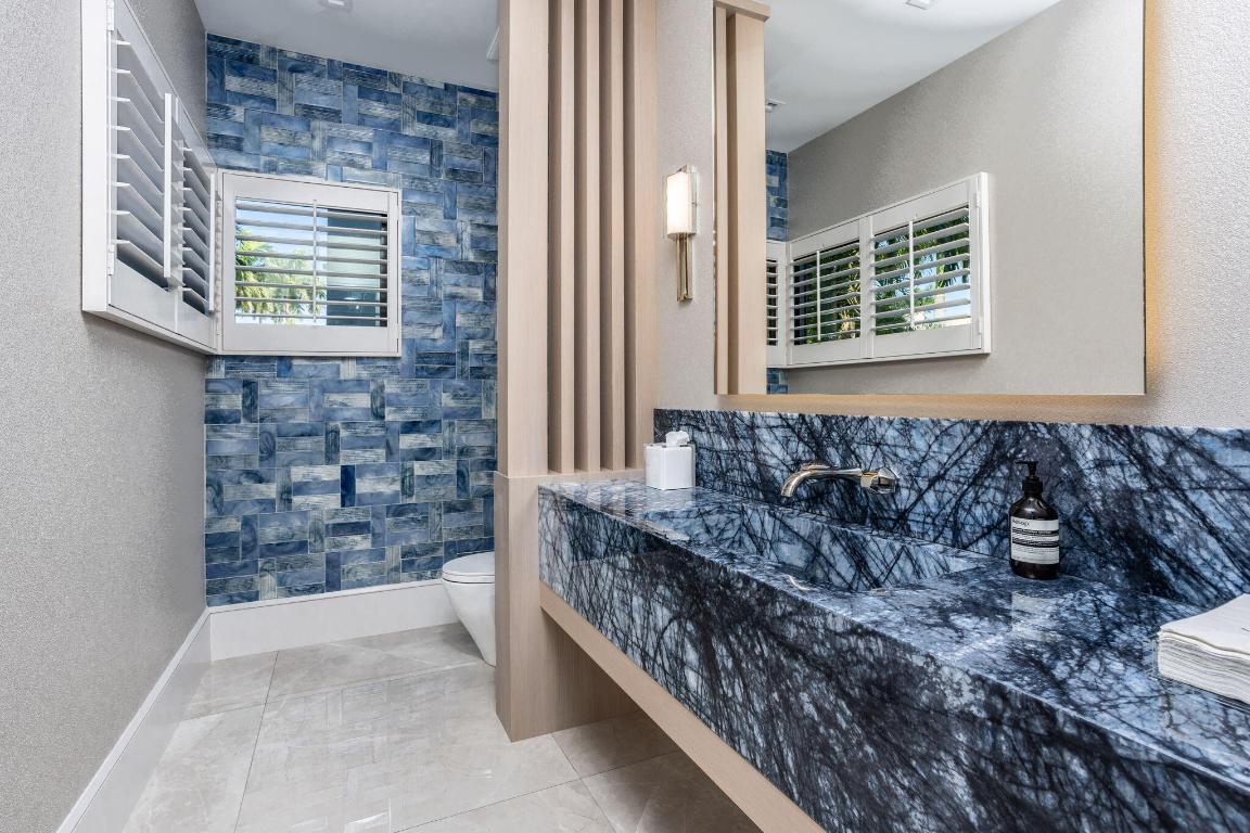 7202 Ayrshire Boca Raton, FL 33496