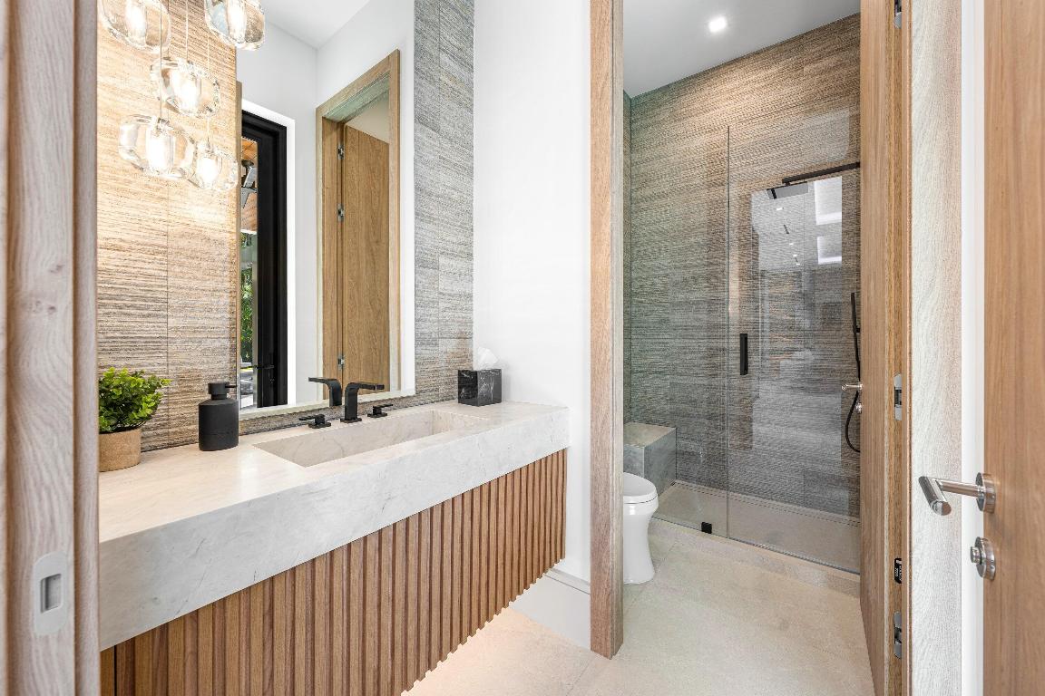 234 W Alexander Palm Boca Raton, FL 33432