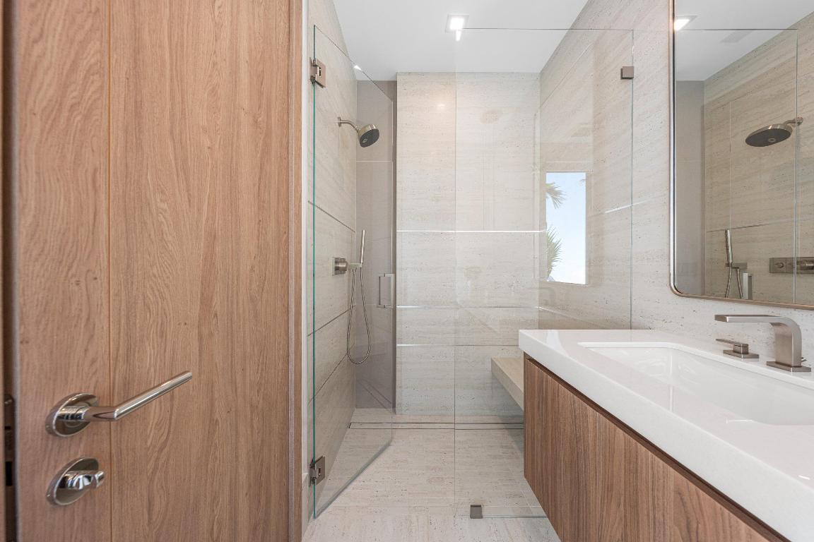 234 W Alexander Palm Boca Raton, FL 33432