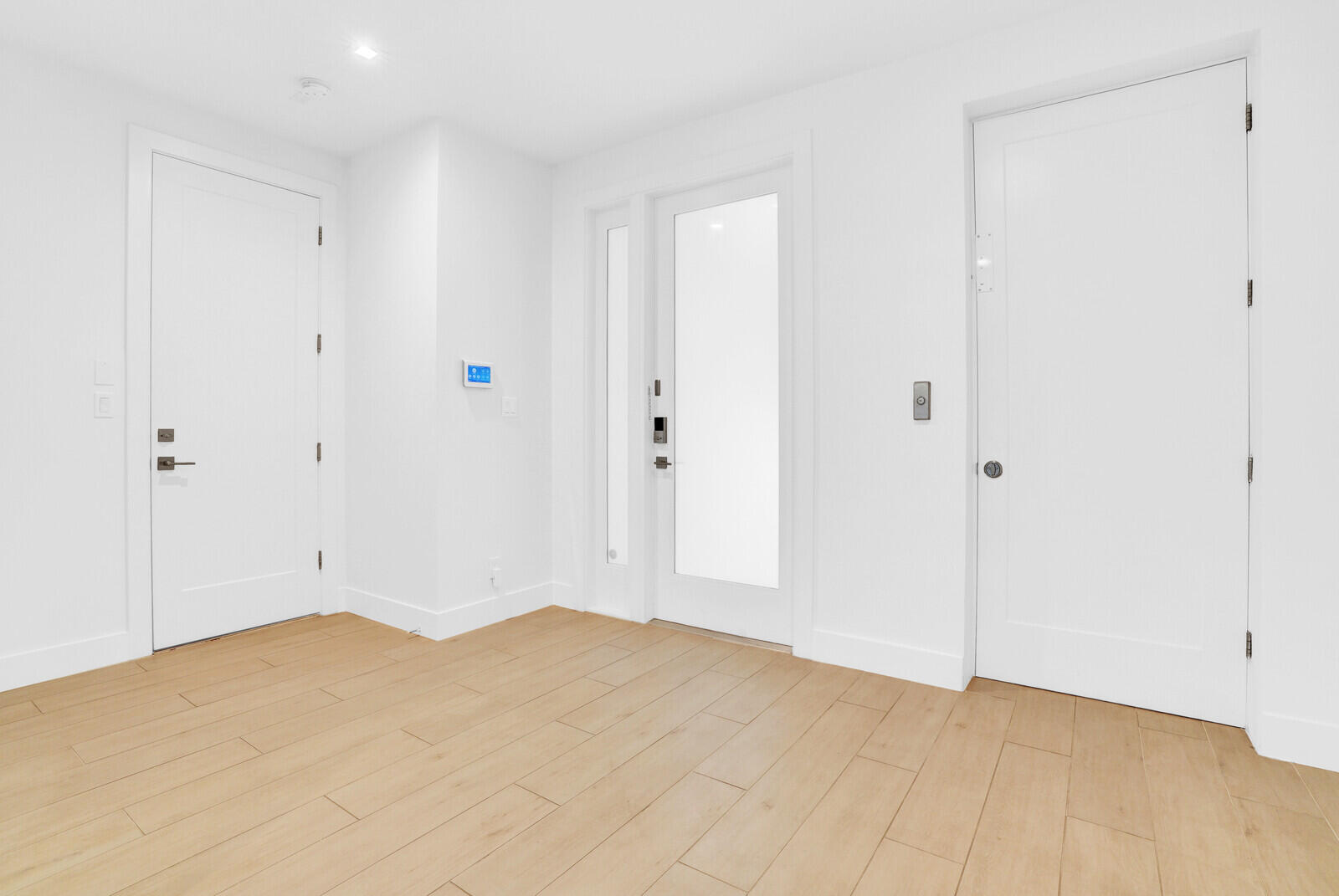 12 SE 10th Fort Lauderdale, FL 33301