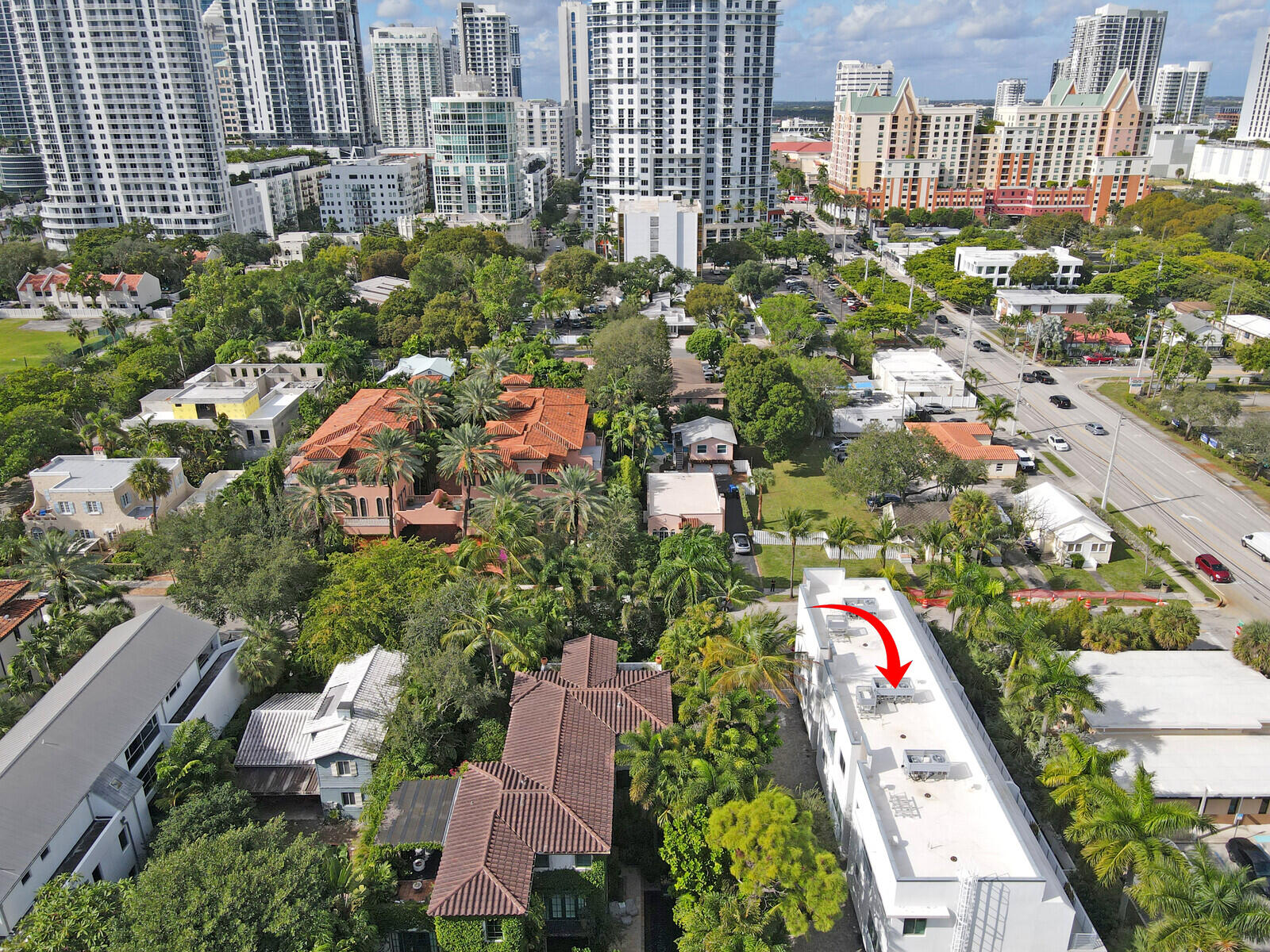 12 SE 10th Fort Lauderdale, FL 33301