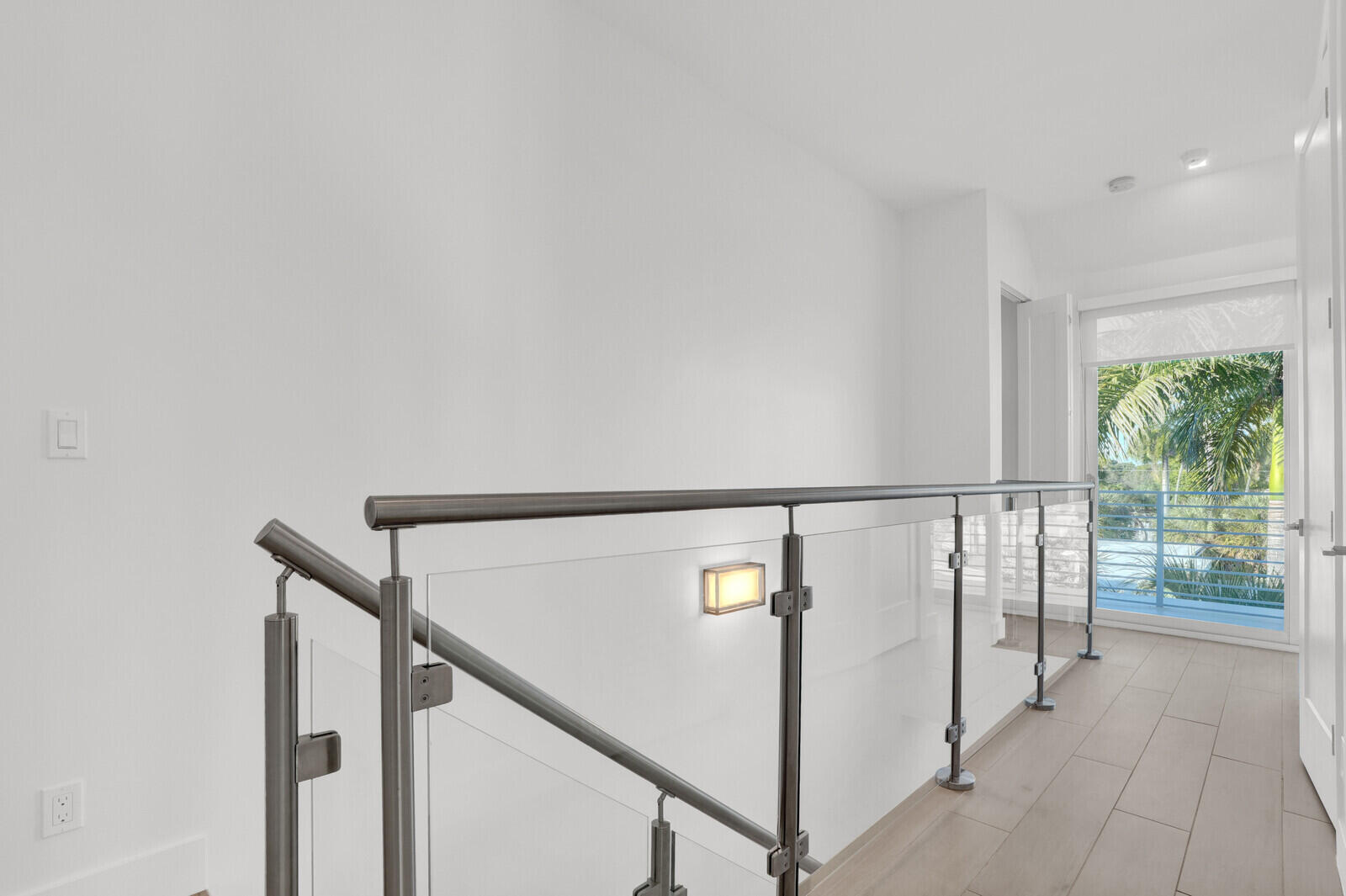 12 SE 10th Fort Lauderdale, FL 33301