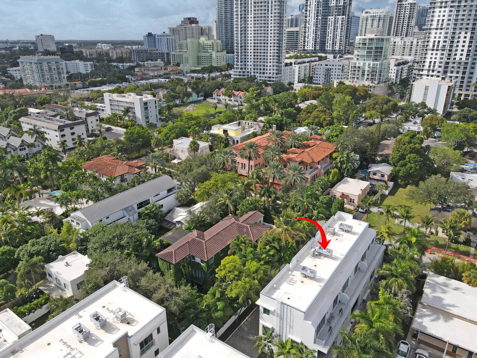 12 SE 10th Fort Lauderdale, FL 33301