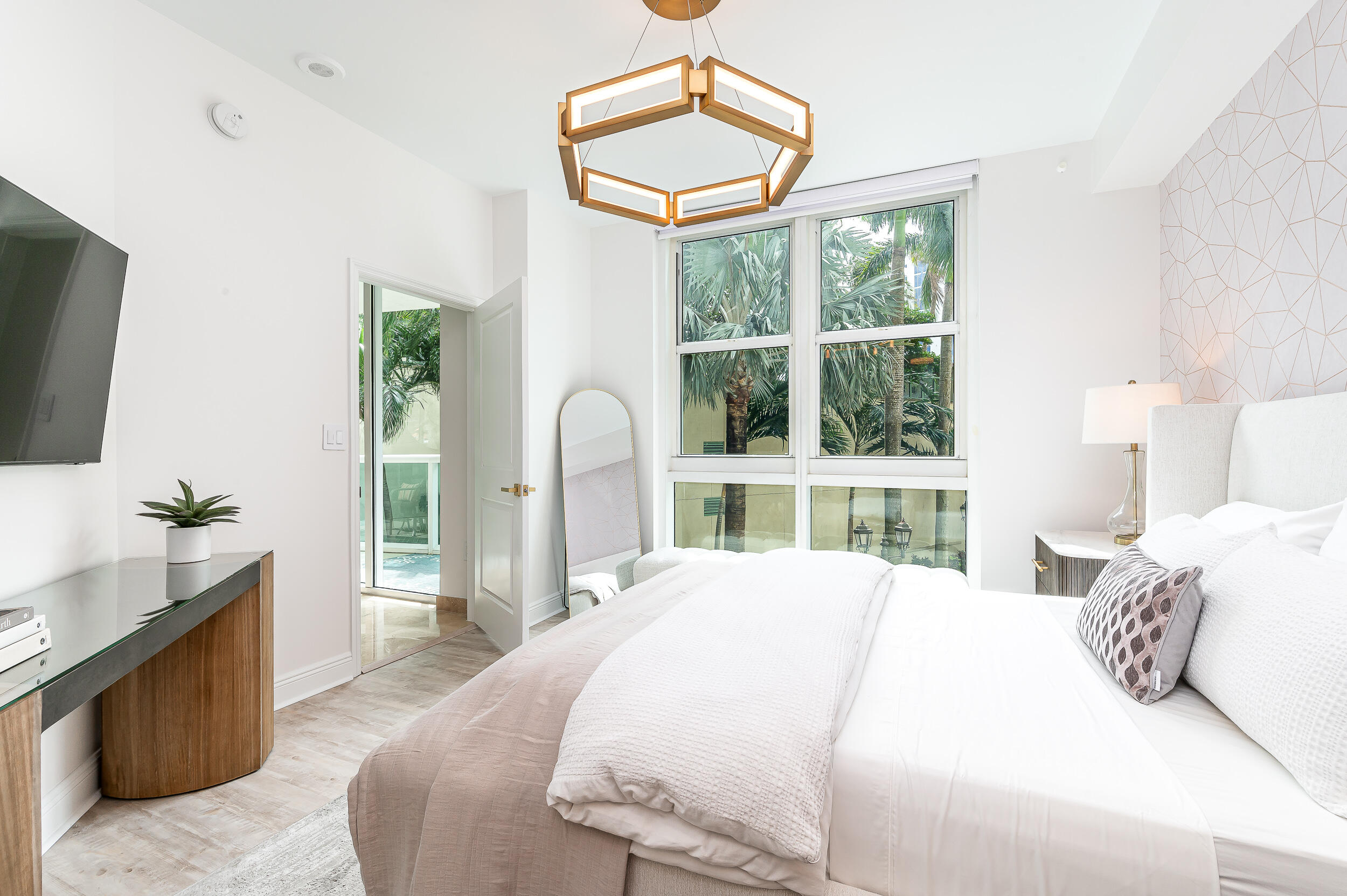 347 N New Riv #210 Fort Lauderdale, FL 33301