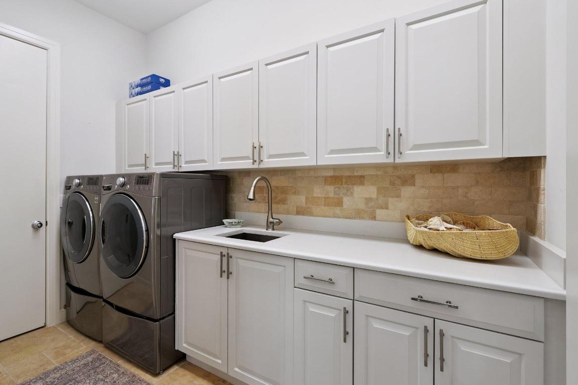 7000 SE Lakeview Stuart, FL 34996